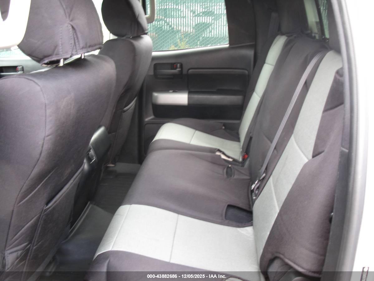 TOYOTA TUNDRA image 8