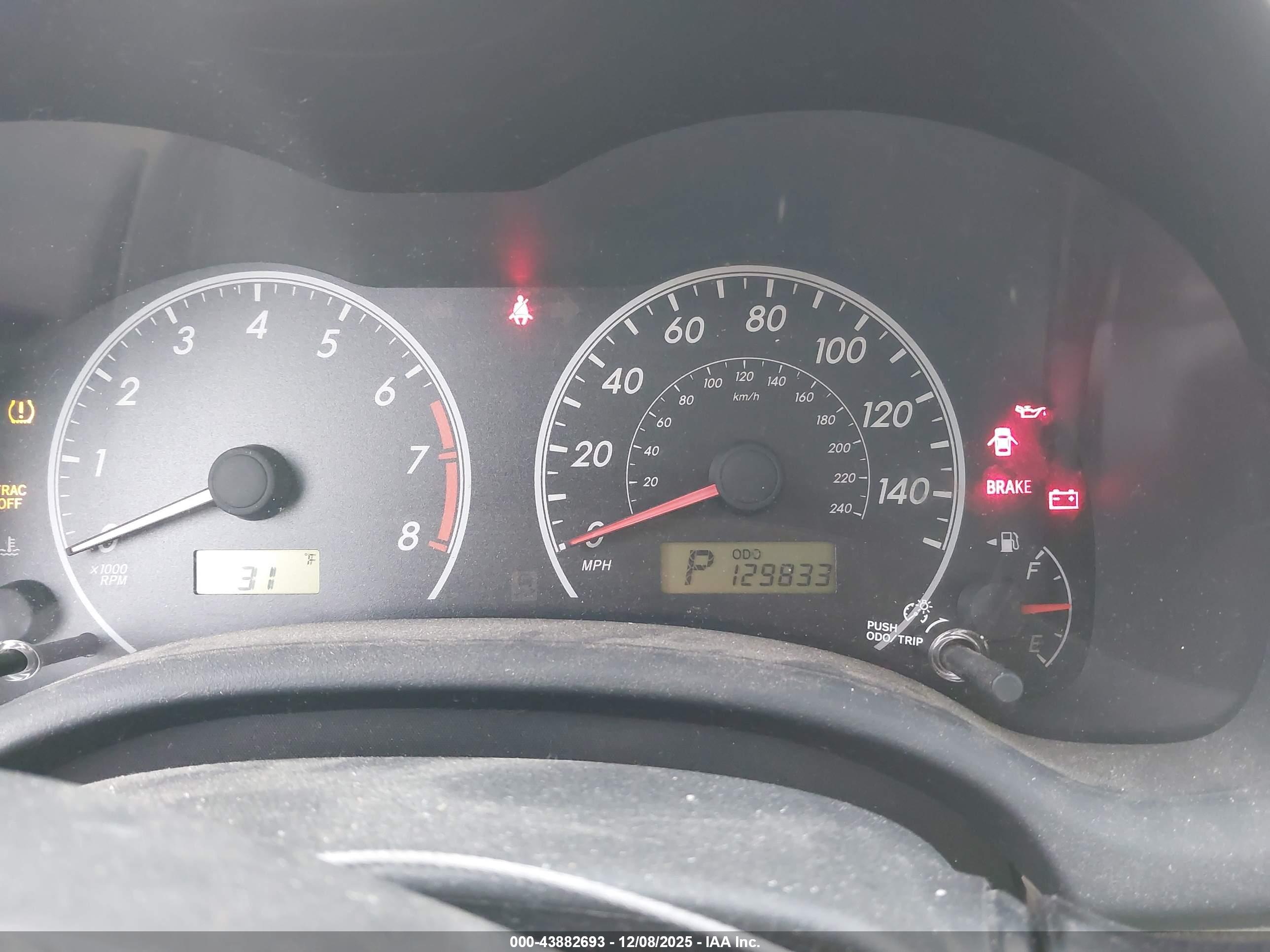TOYOTA COROLLA image 7