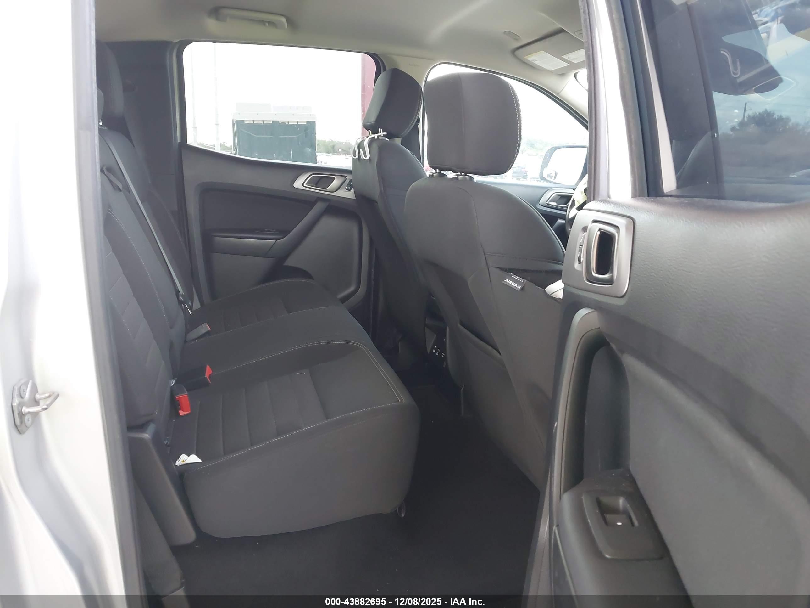 FORD RANGER image 8