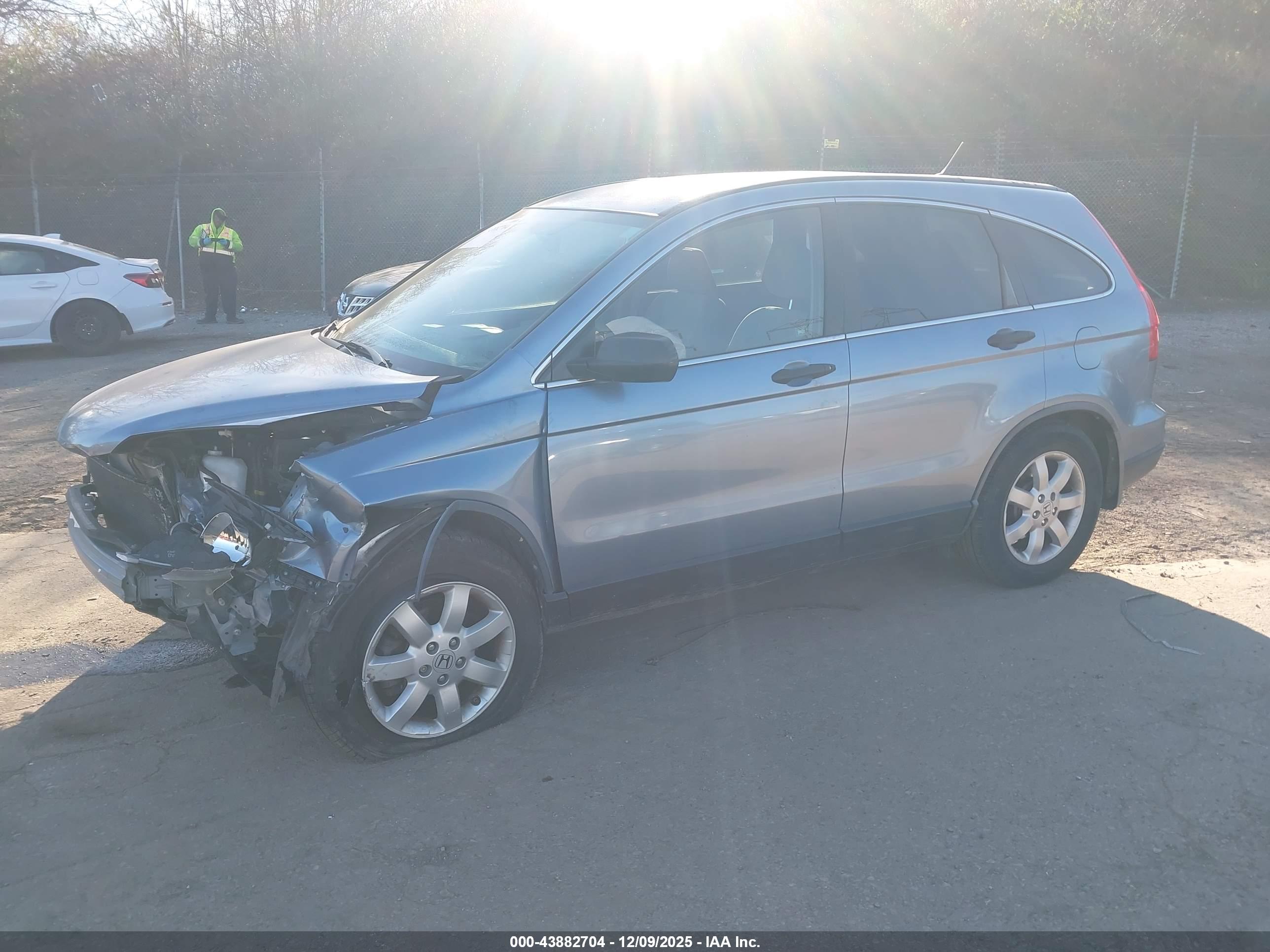 HONDA CR-V image 2