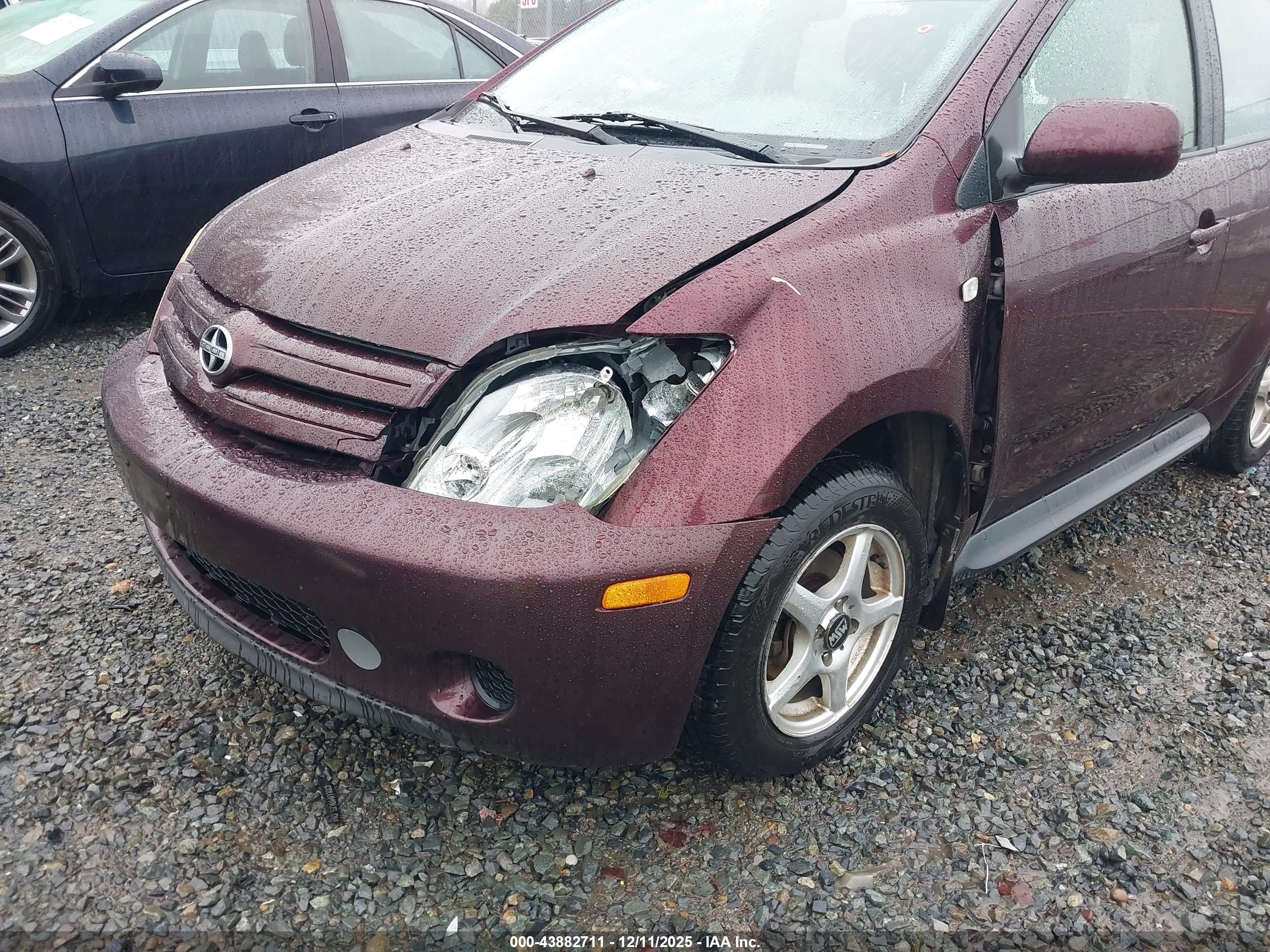 SCION XA image 6