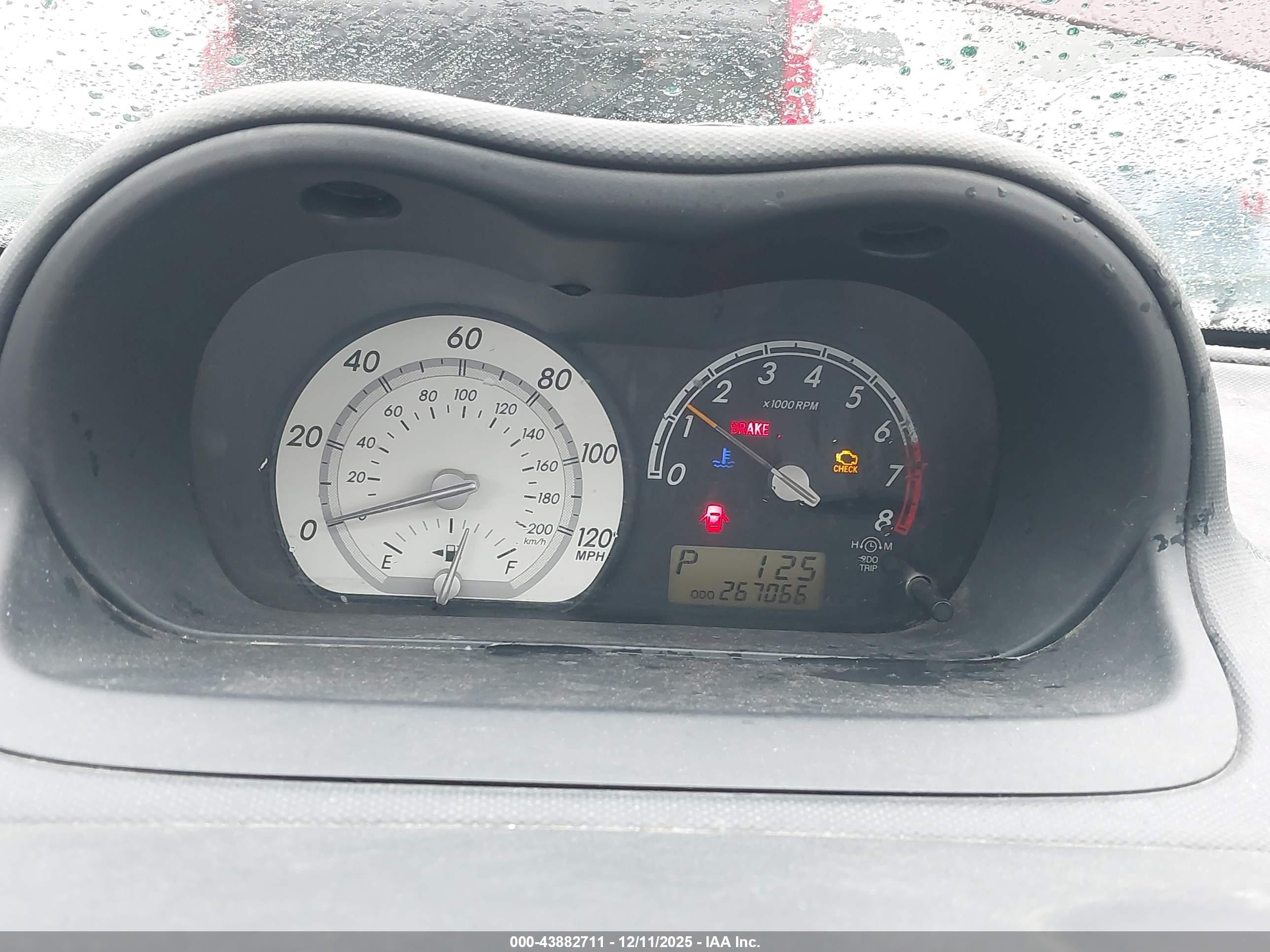 SCION XA image 7