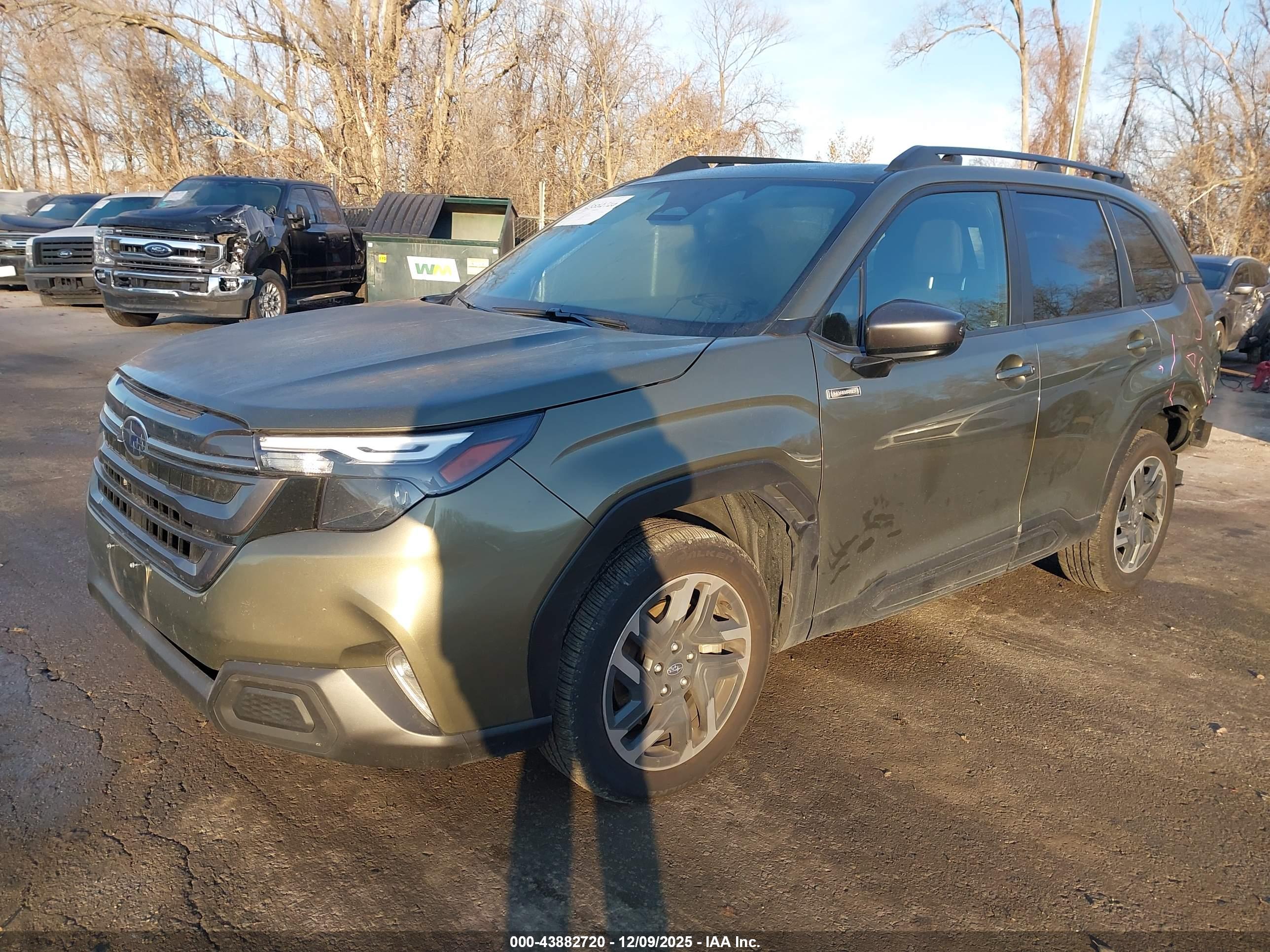 SUBARU FORESTER image 2