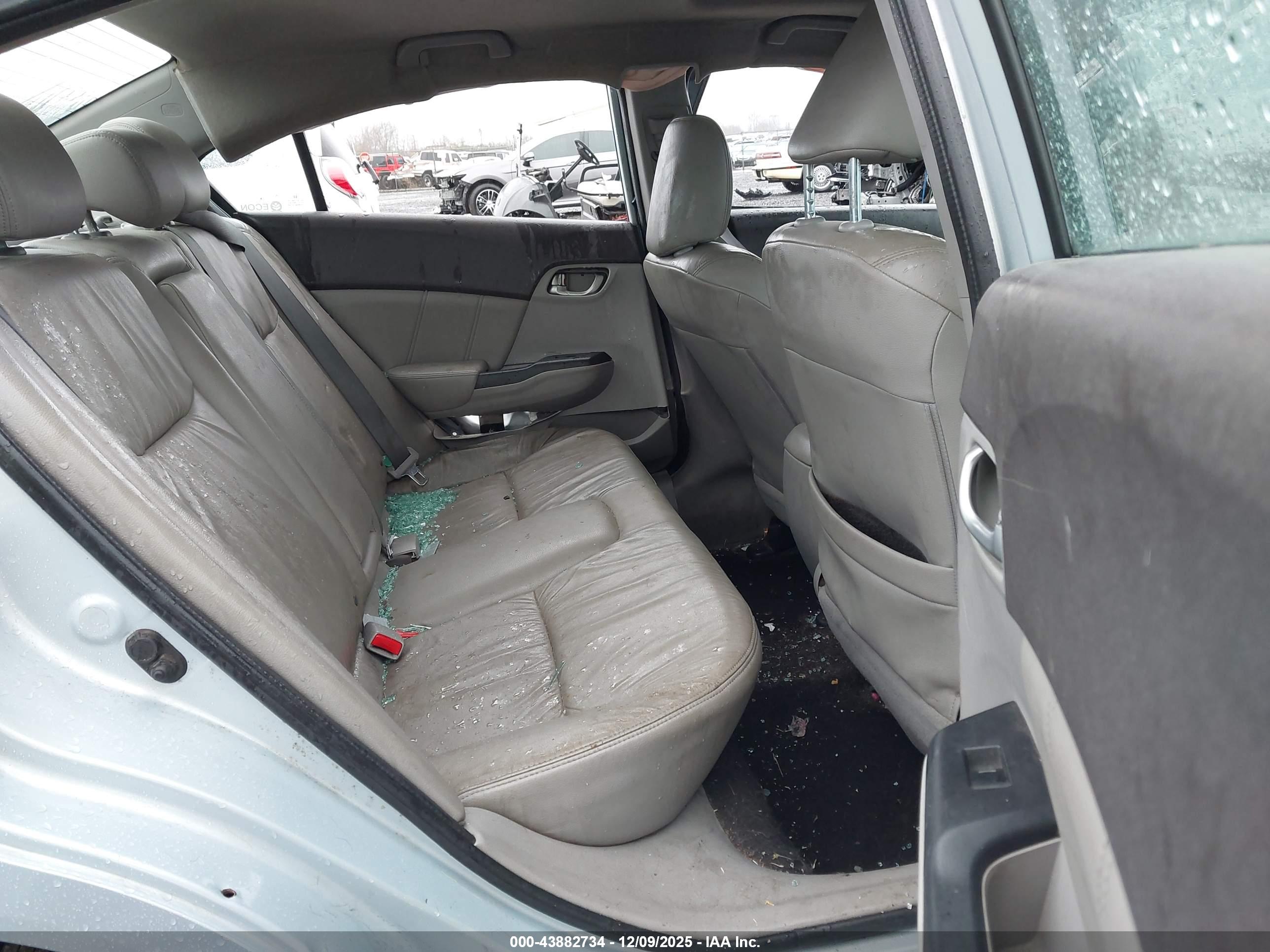 HONDA CIVIC image 8