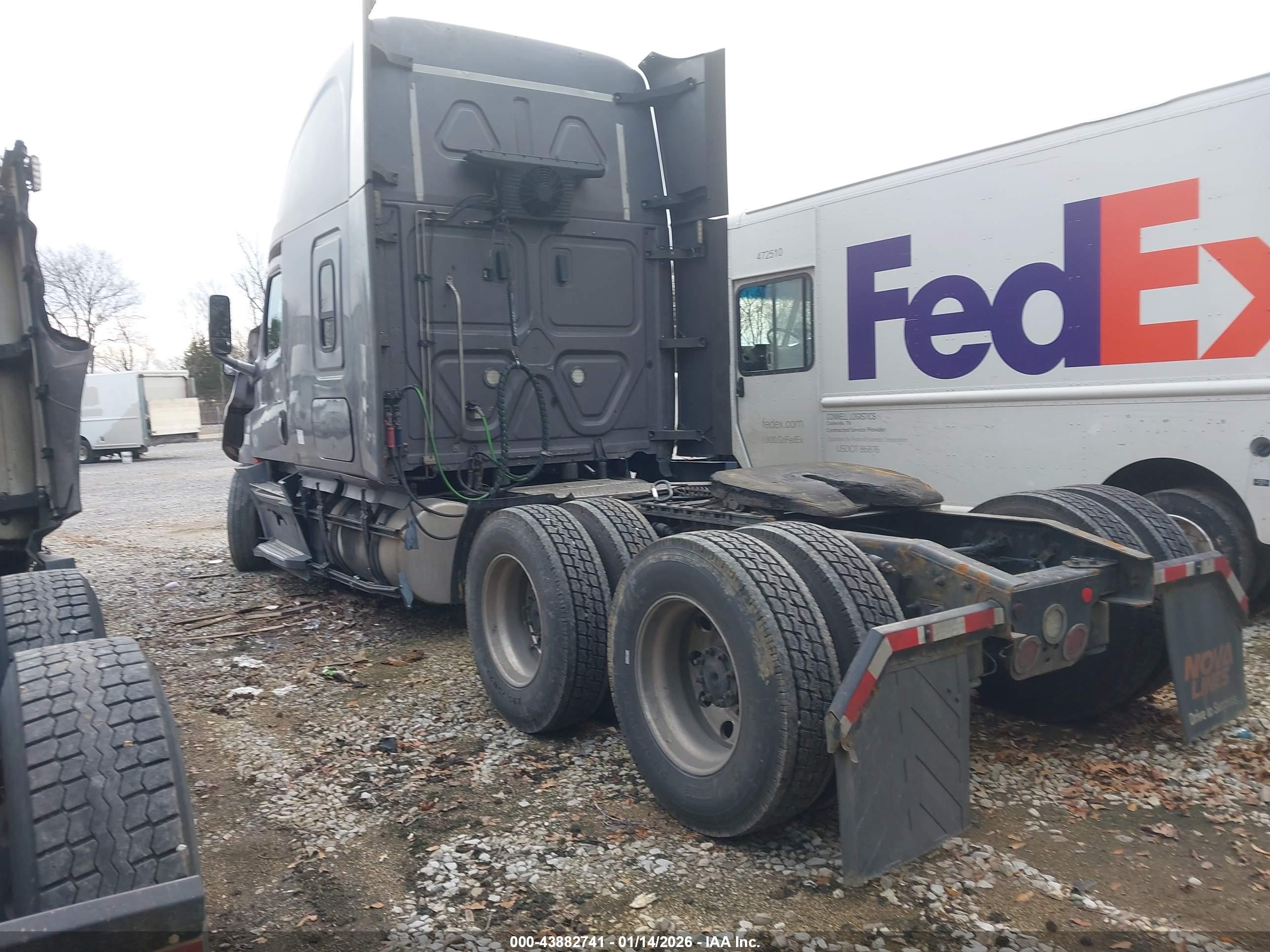 FREIGHTLINER NEW image 3