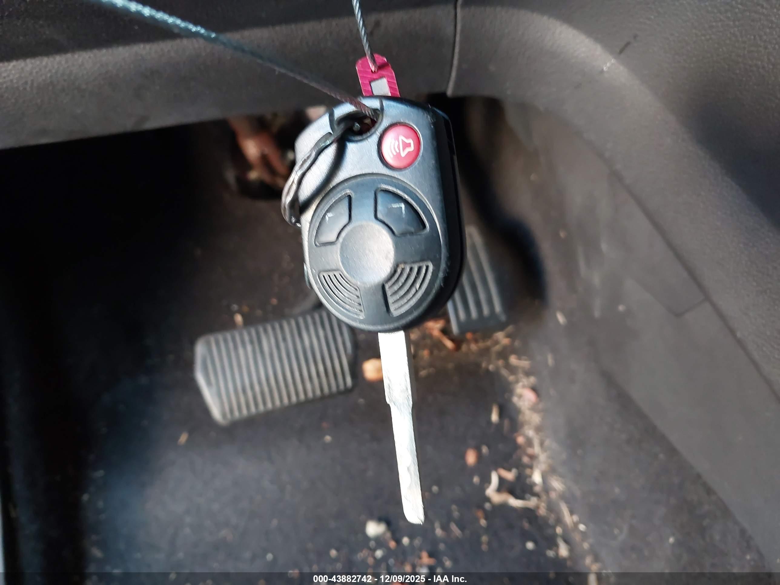 FORD ESCAPE image 11