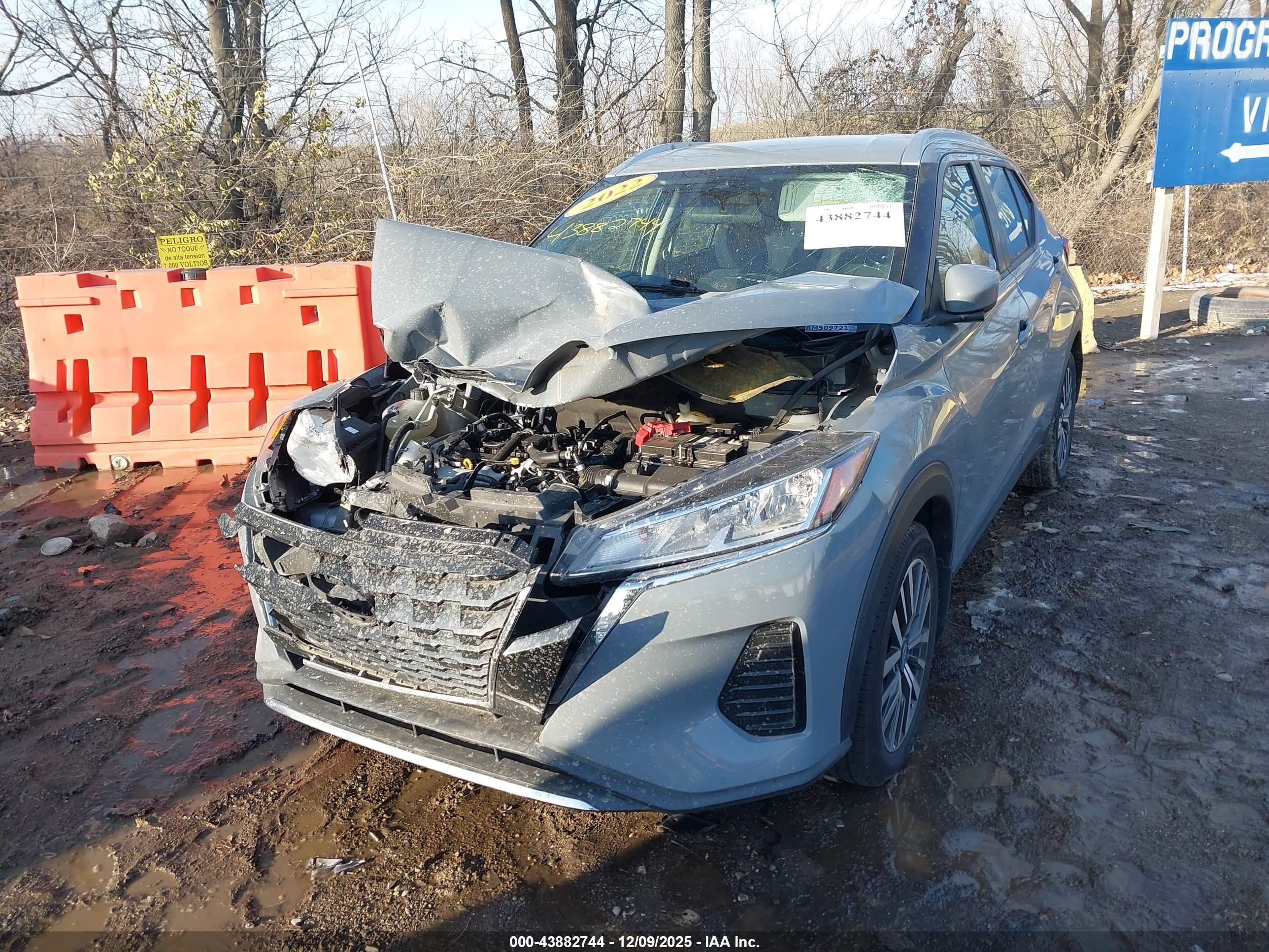 NISSAN KICKS image 2