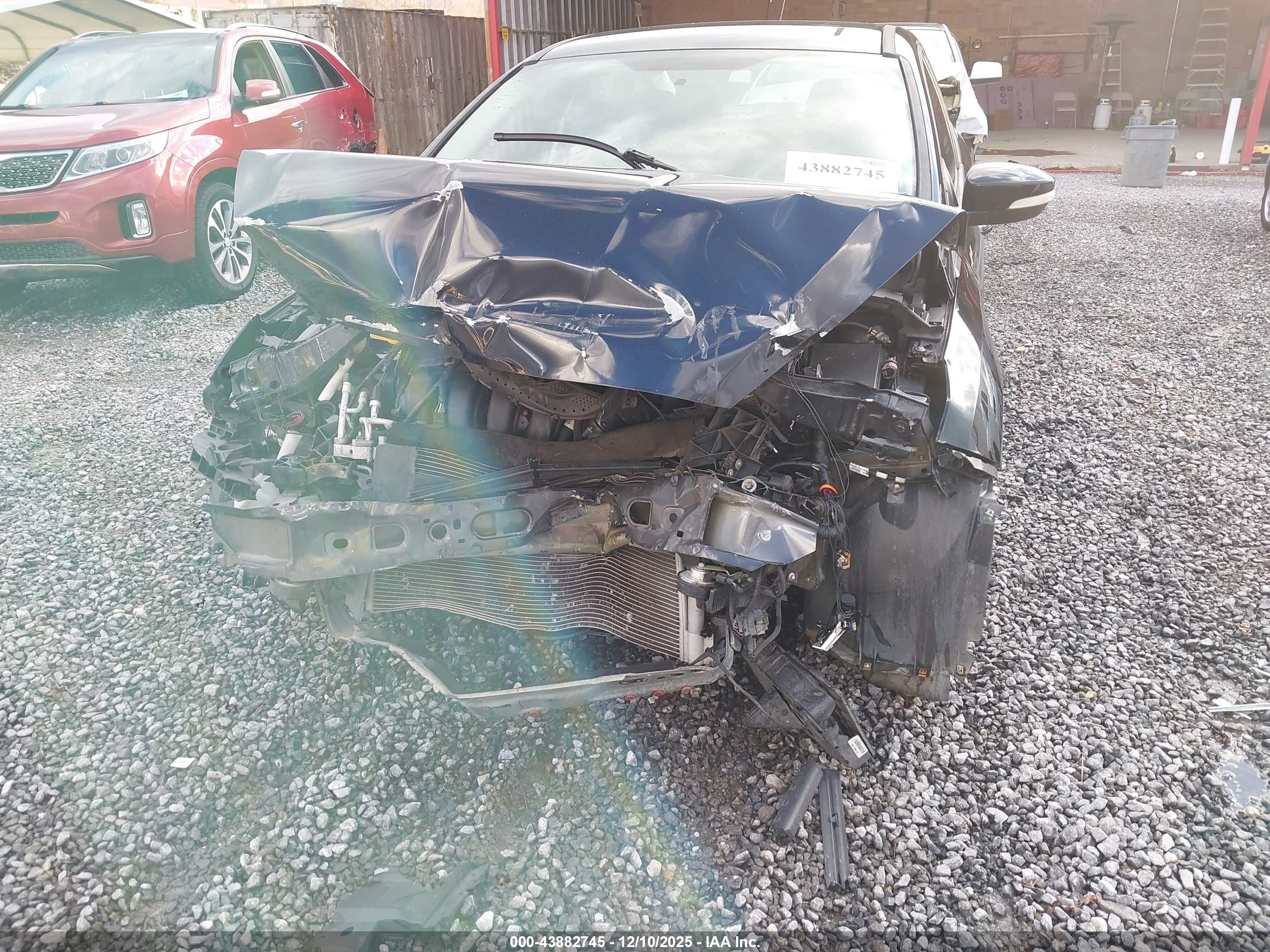 FORD FOCUS image 6