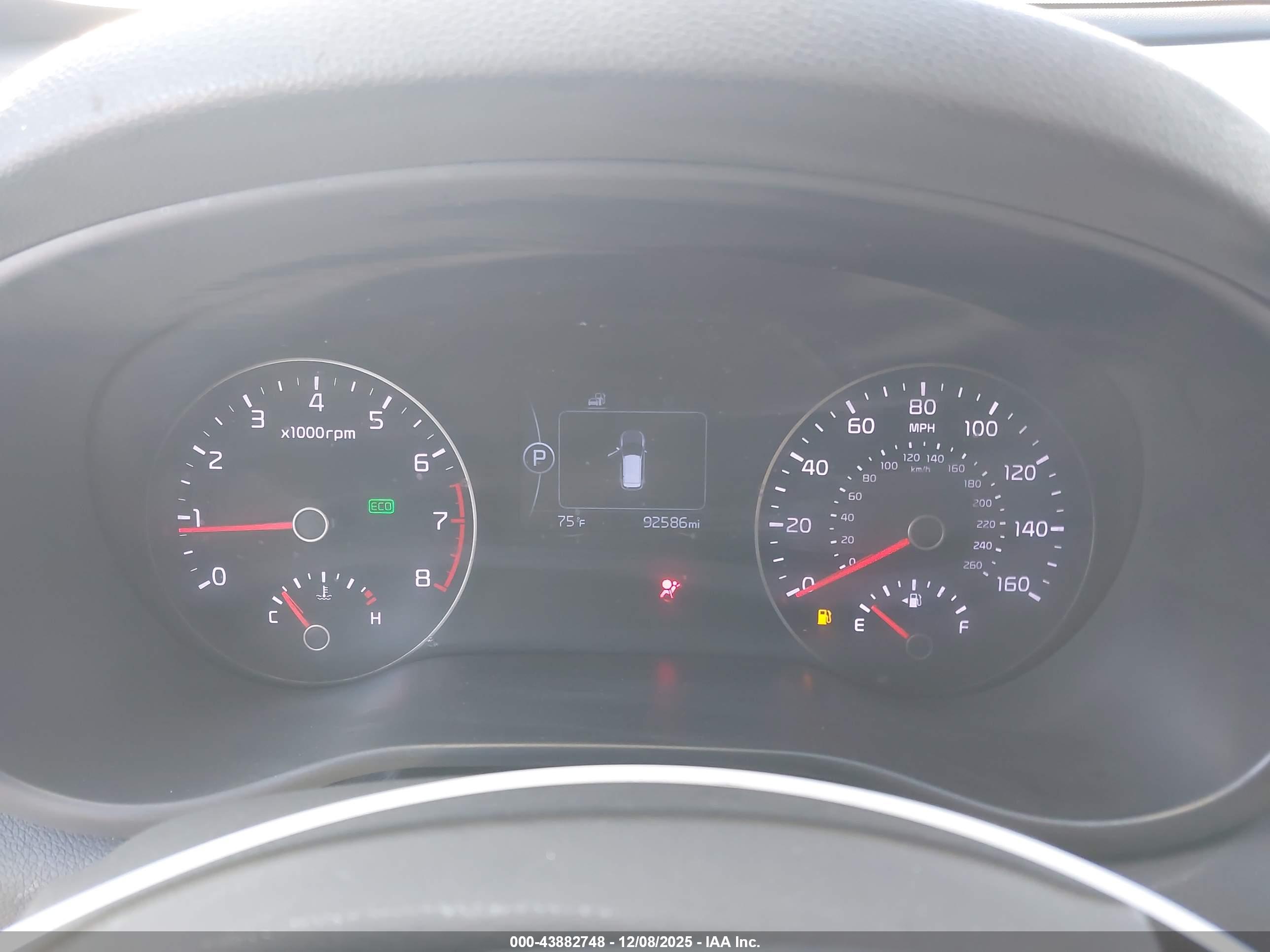 KIA SPORTAGE image 7