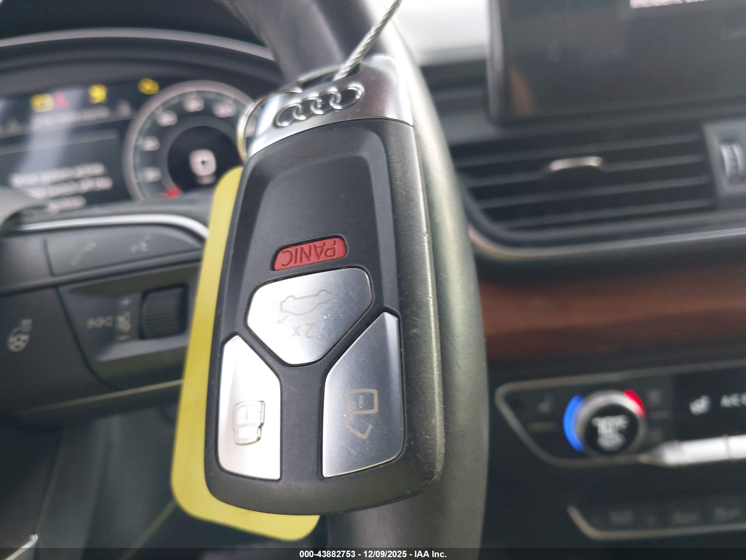 AUDI Q5 image 11