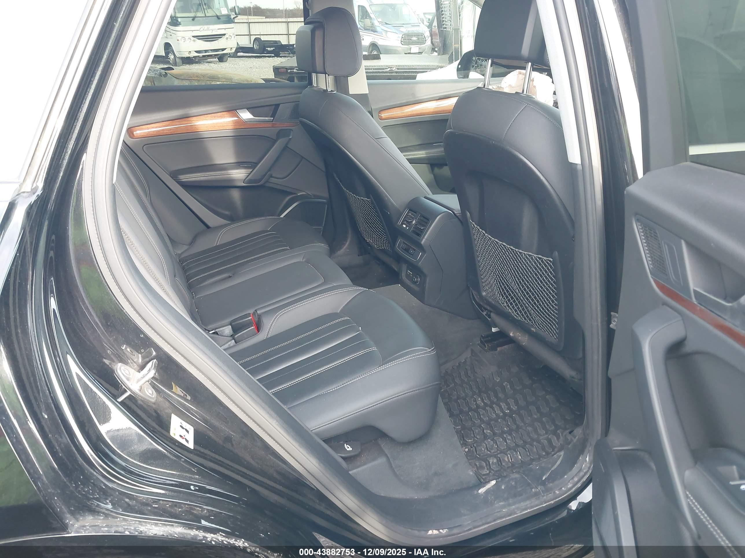 AUDI Q5 image 8