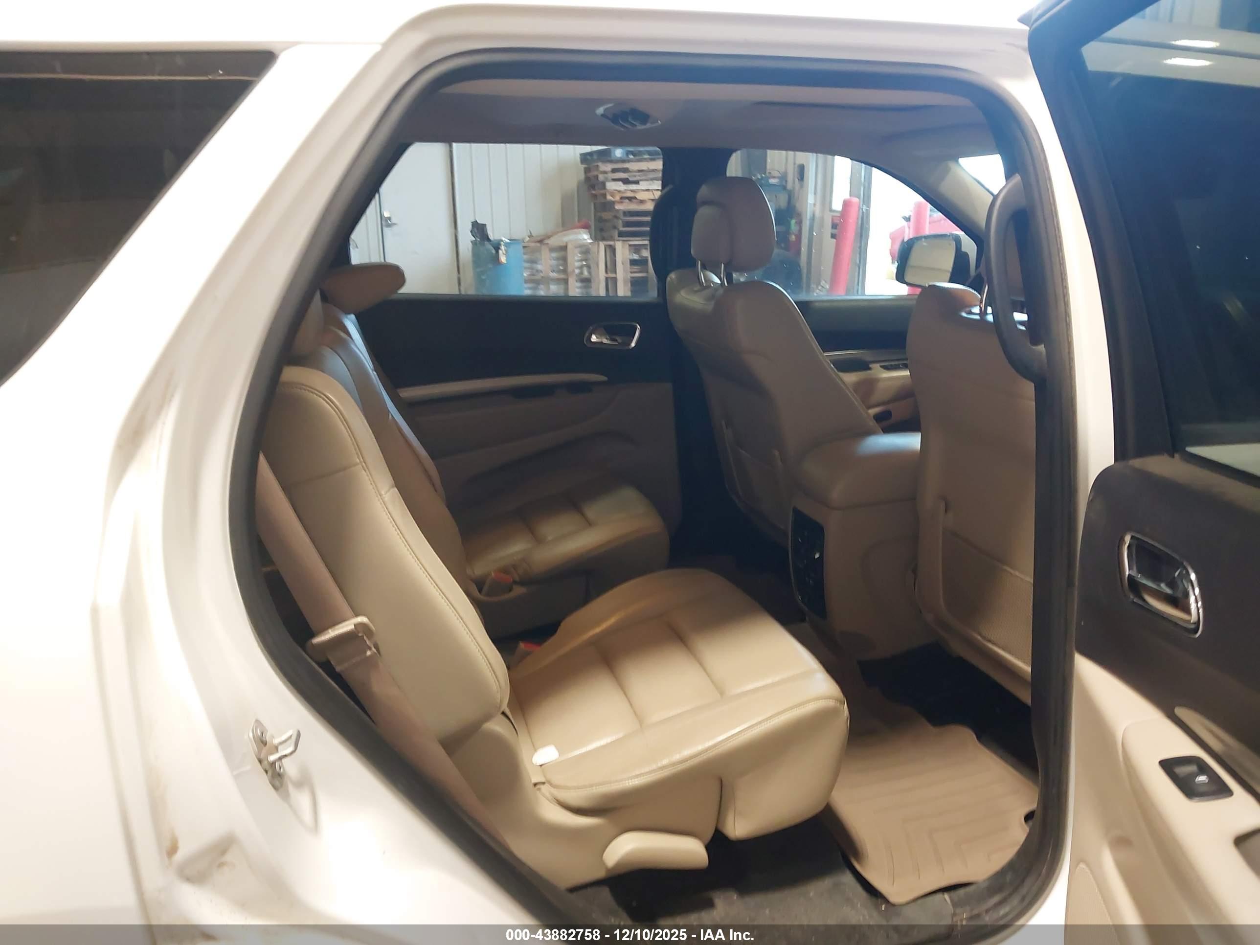 DODGE DURANGO image 8