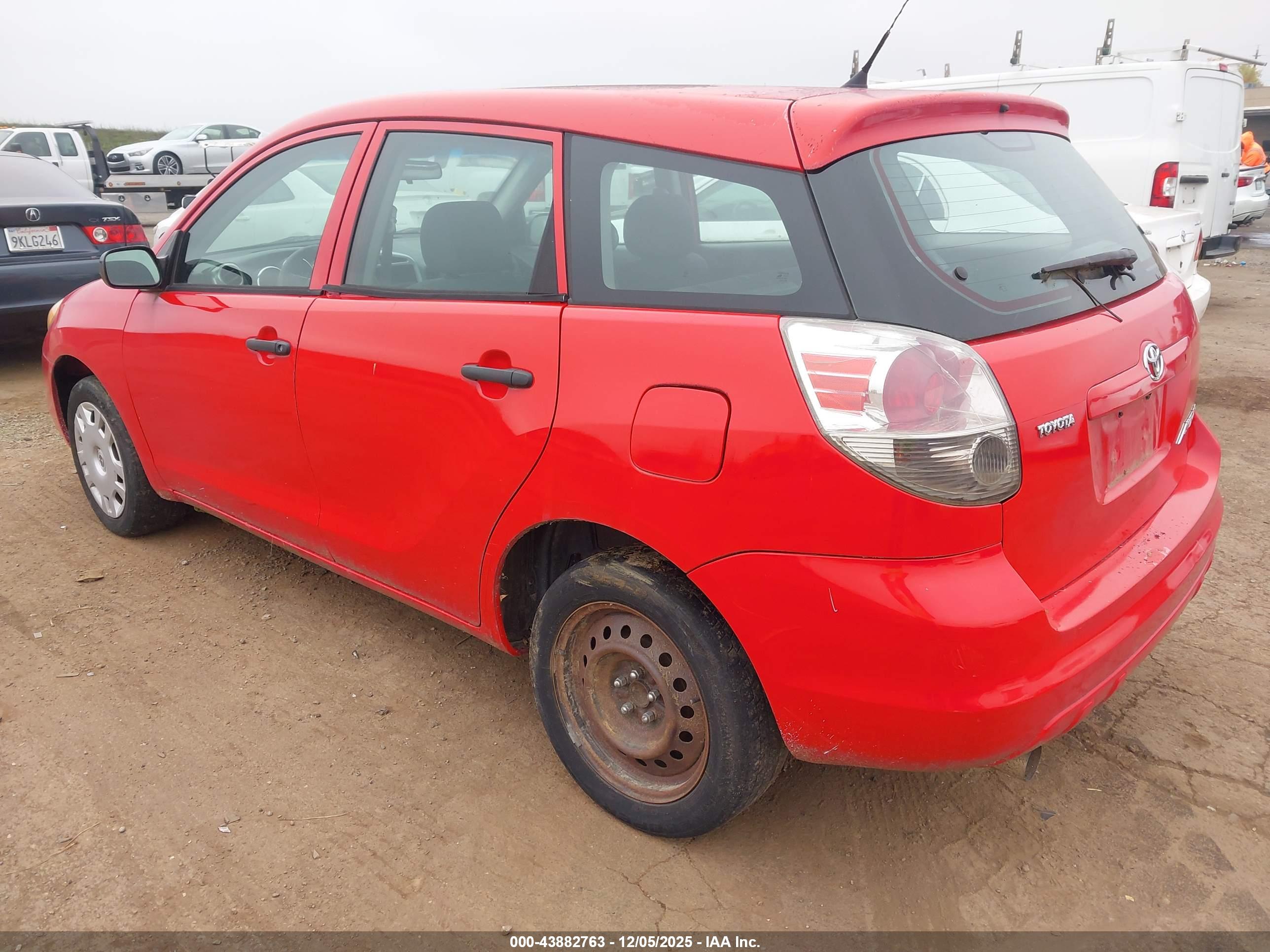 TOYOTA MATRIX image 3