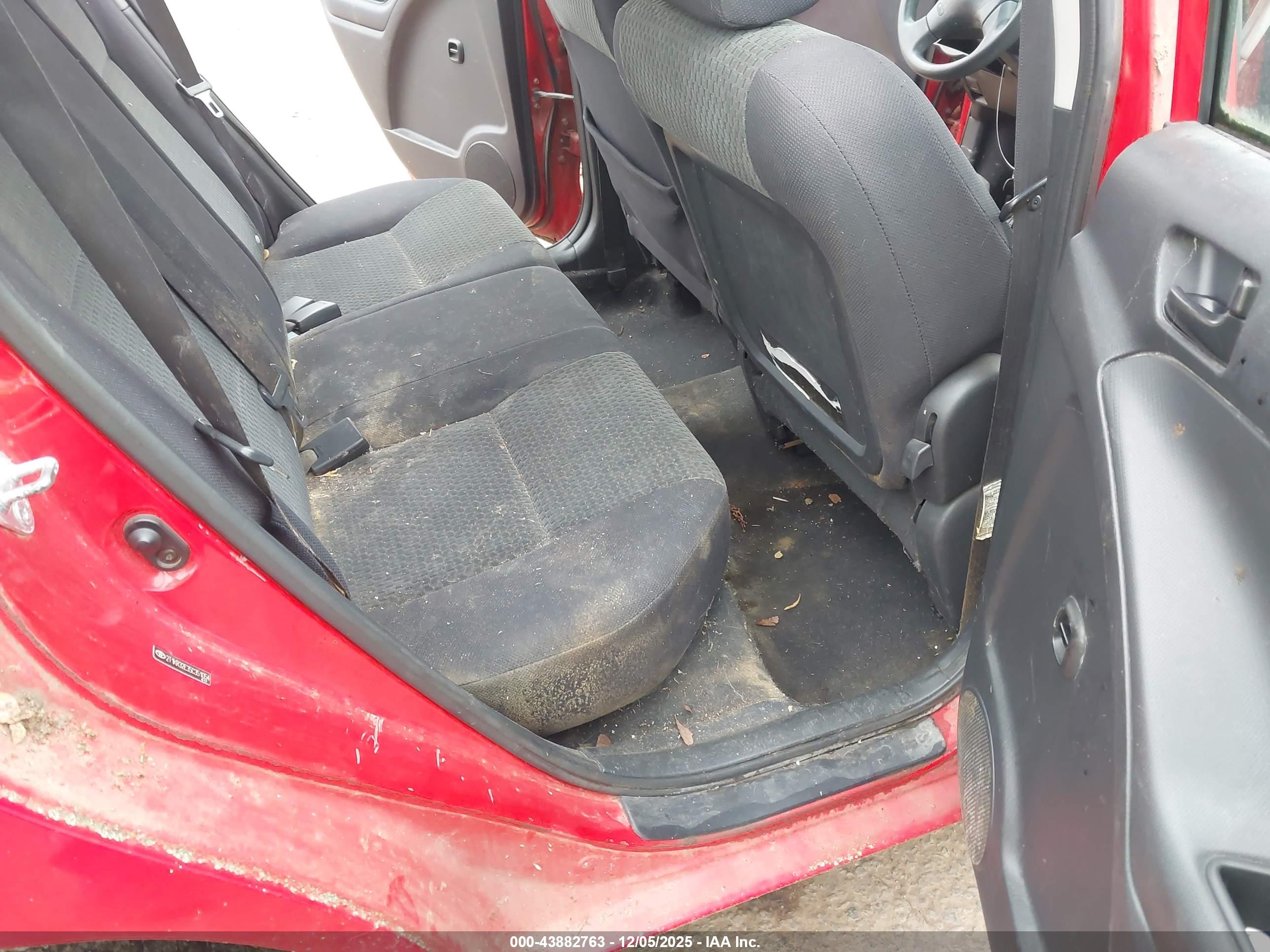 TOYOTA MATRIX image 8