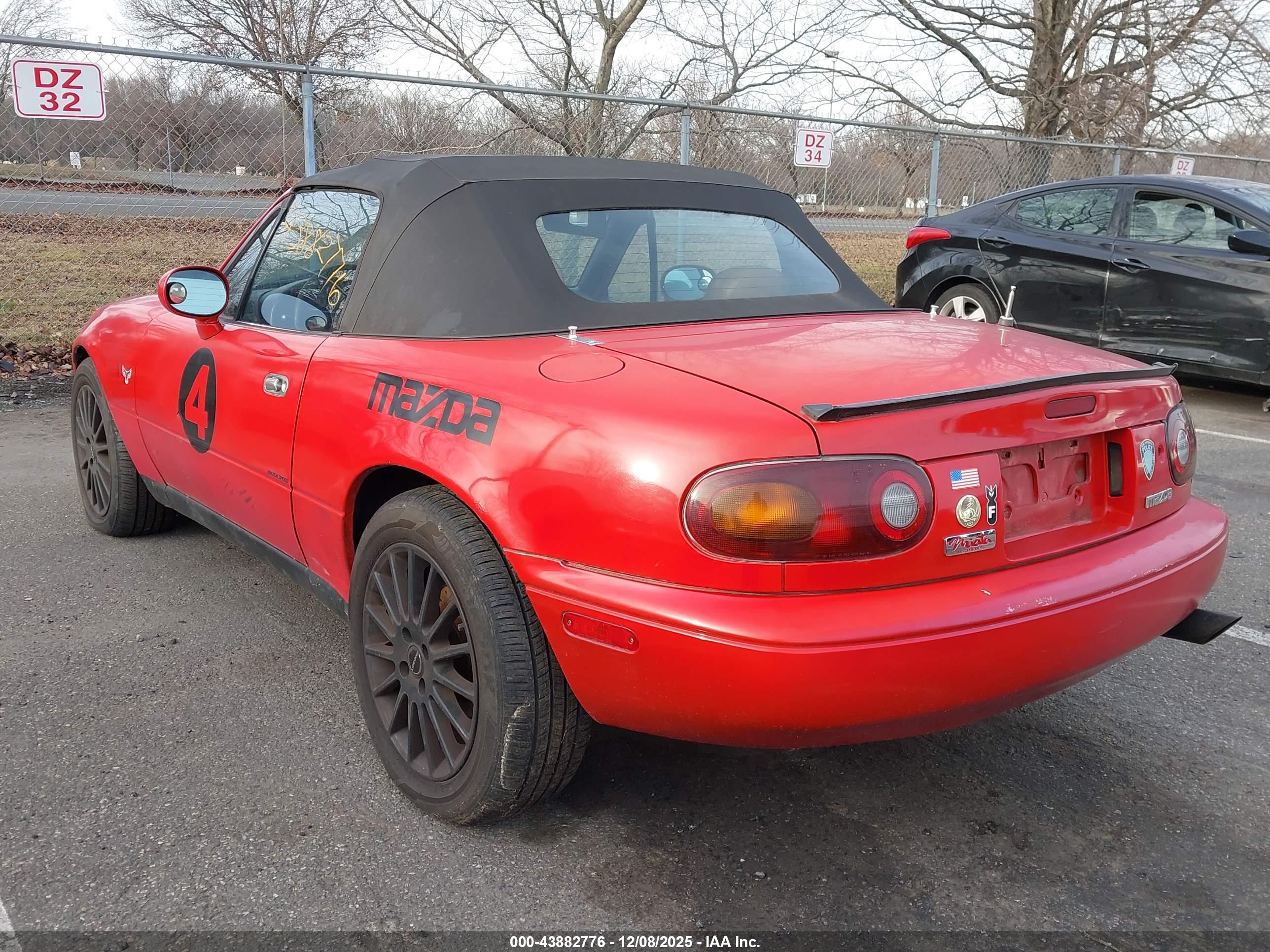 MAZDA MX-5 image 3