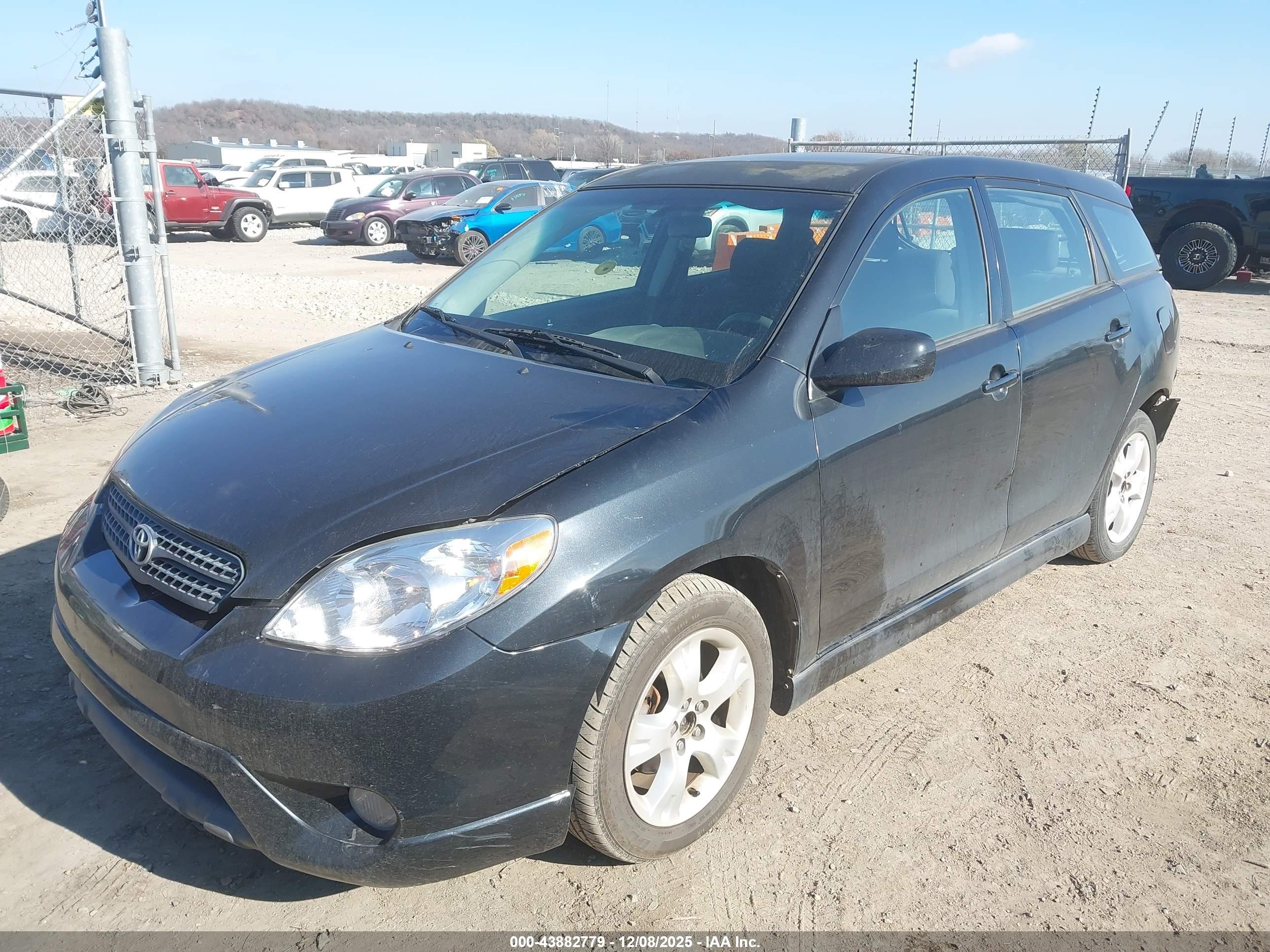 TOYOTA MATRIX image 2