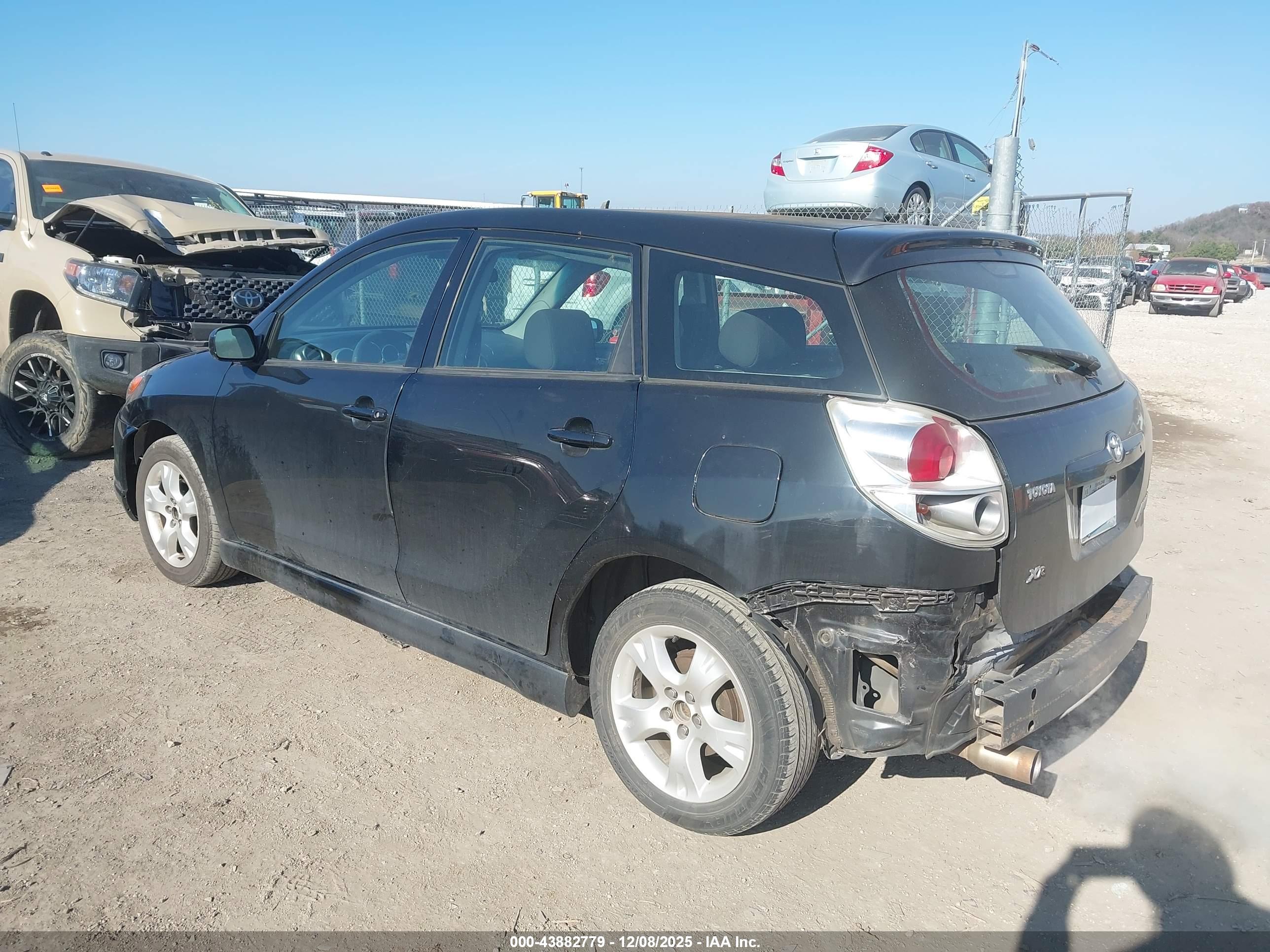 TOYOTA MATRIX image 3