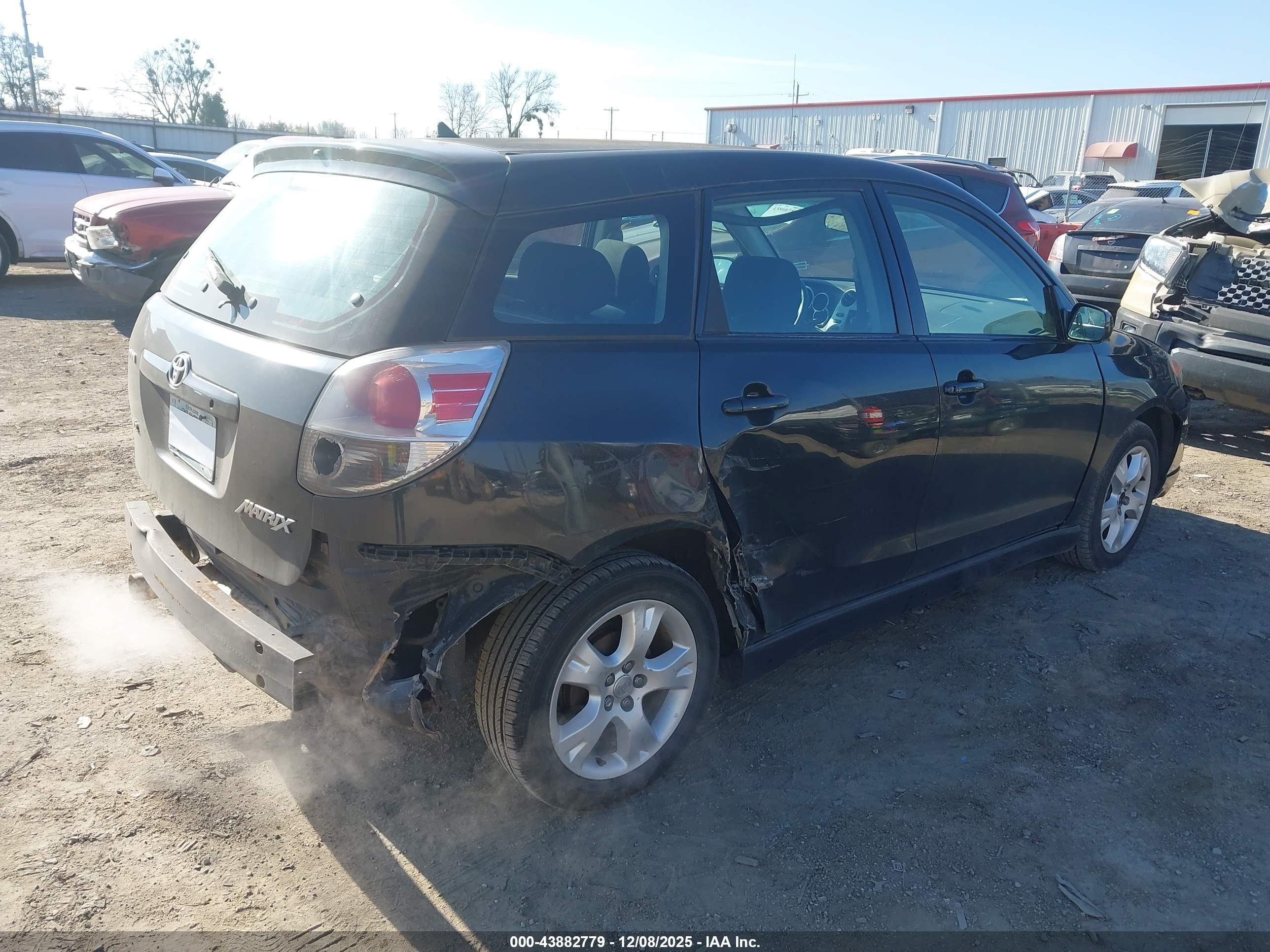 TOYOTA MATRIX image 4