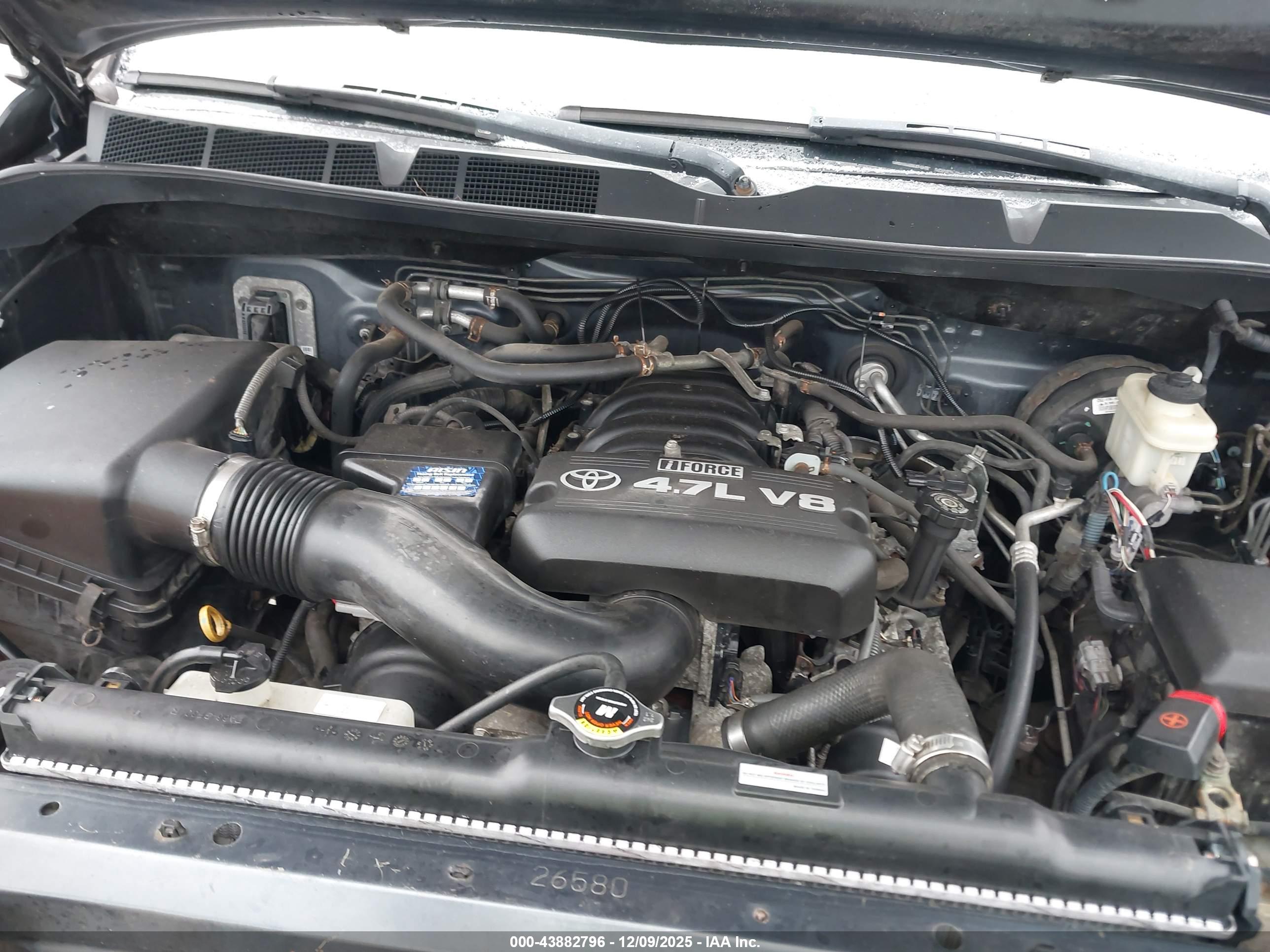 TOYOTA TUNDRA image 10