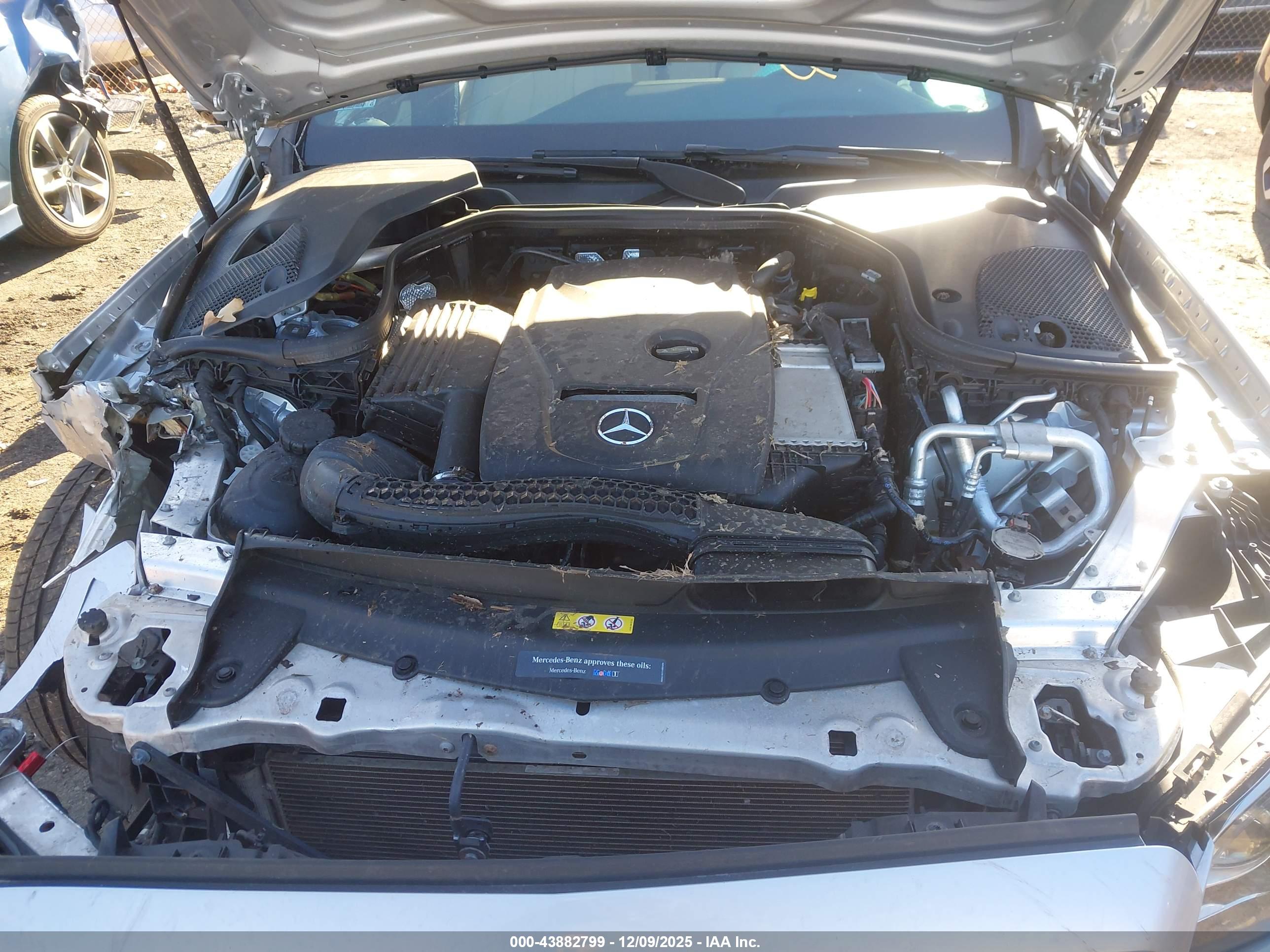 MERCEDES-BENZ E image 10