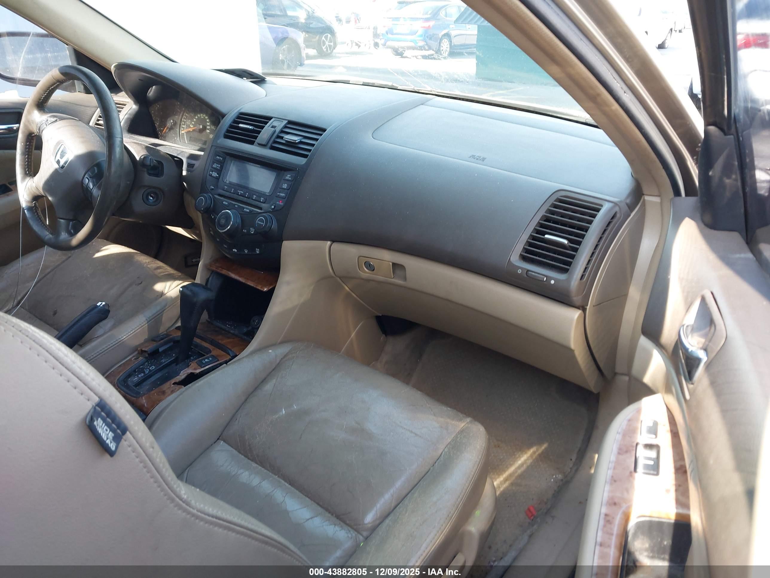 HONDA ACCORD image 5