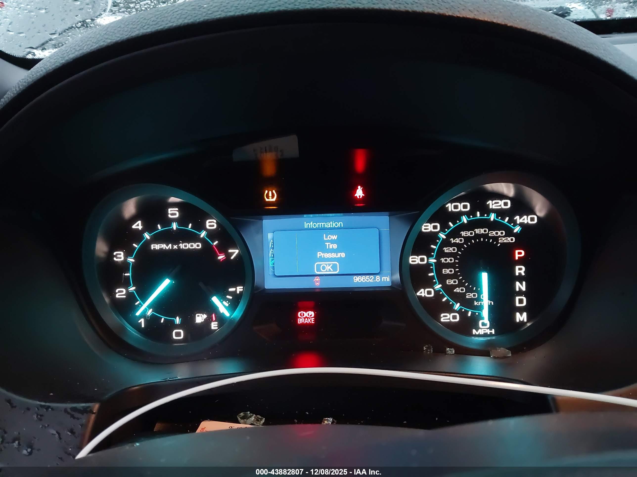 FORD EXPLORER image 7