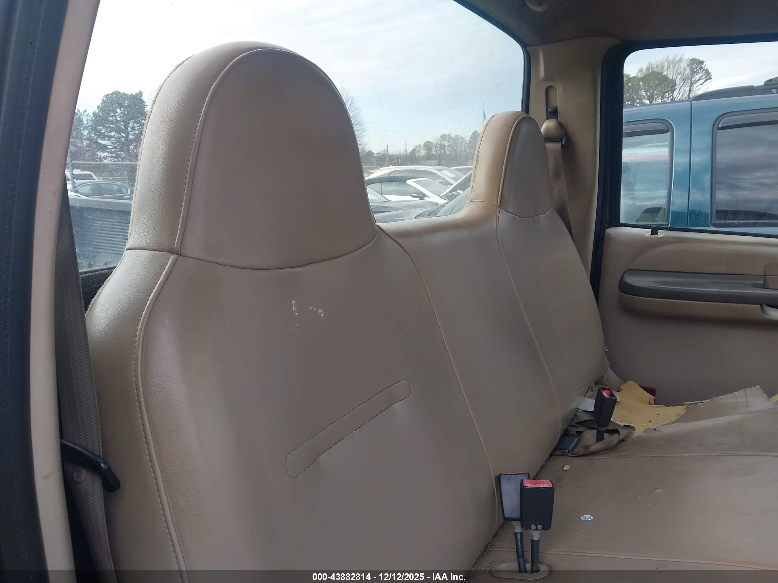 FORD F-250 image 8