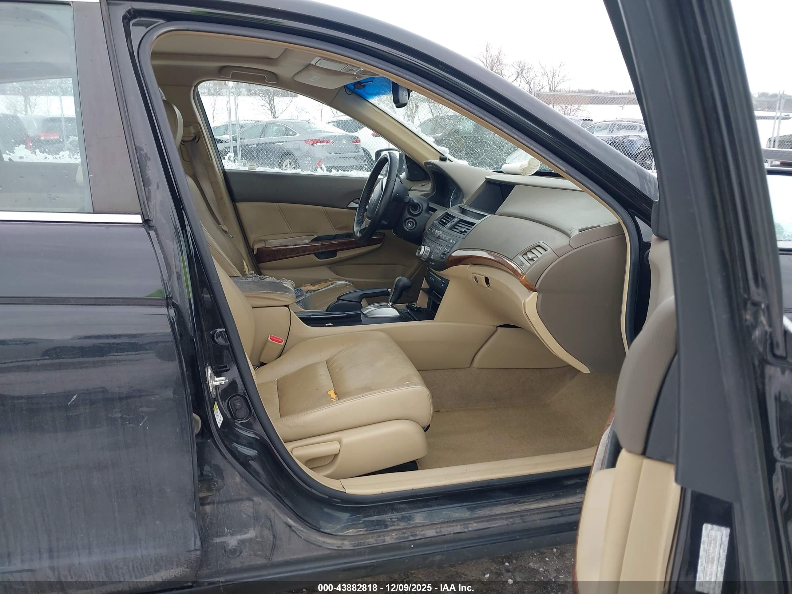 HONDA ACCORD image 5