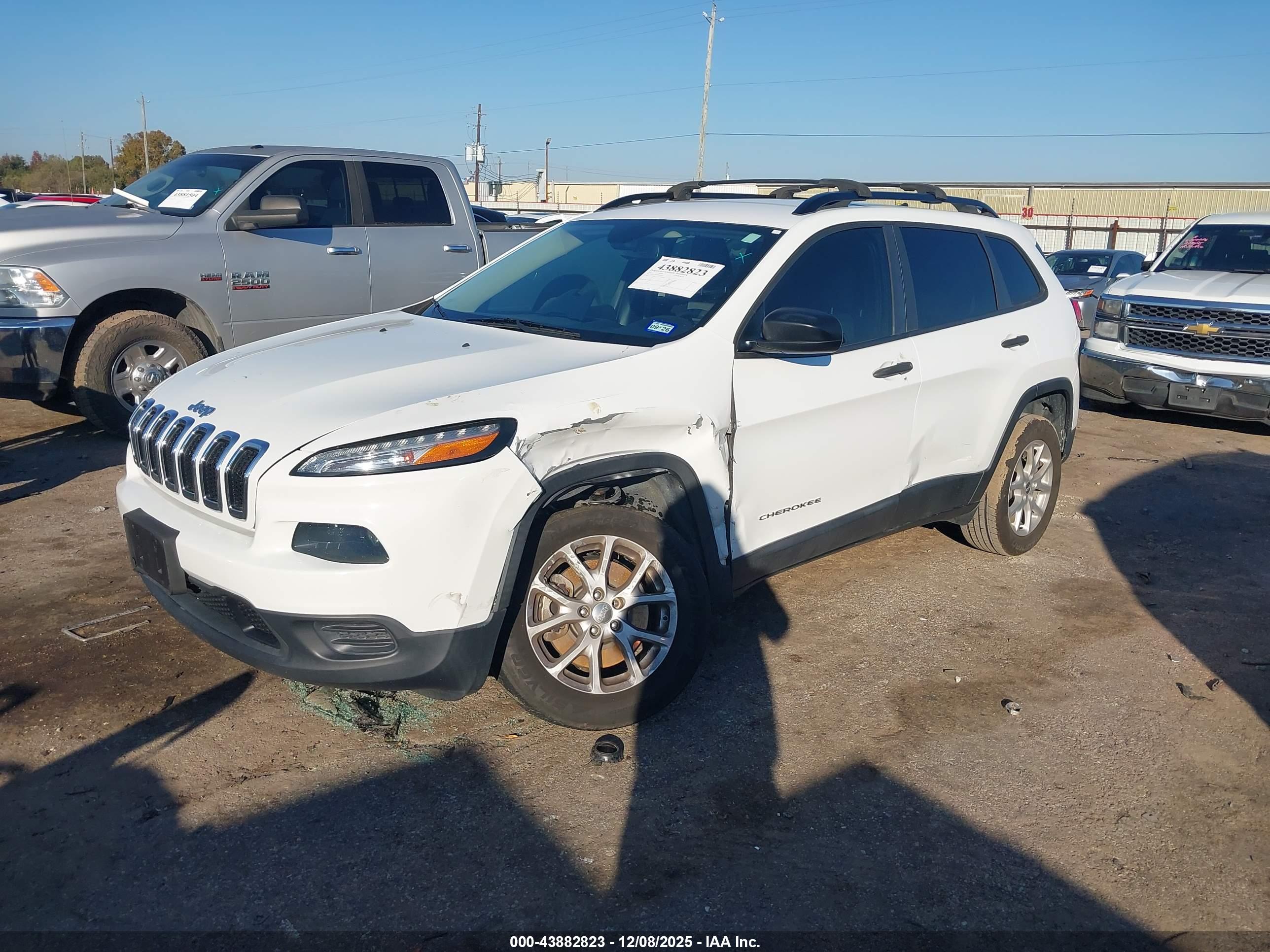 JEEP CHEROKEE image 6