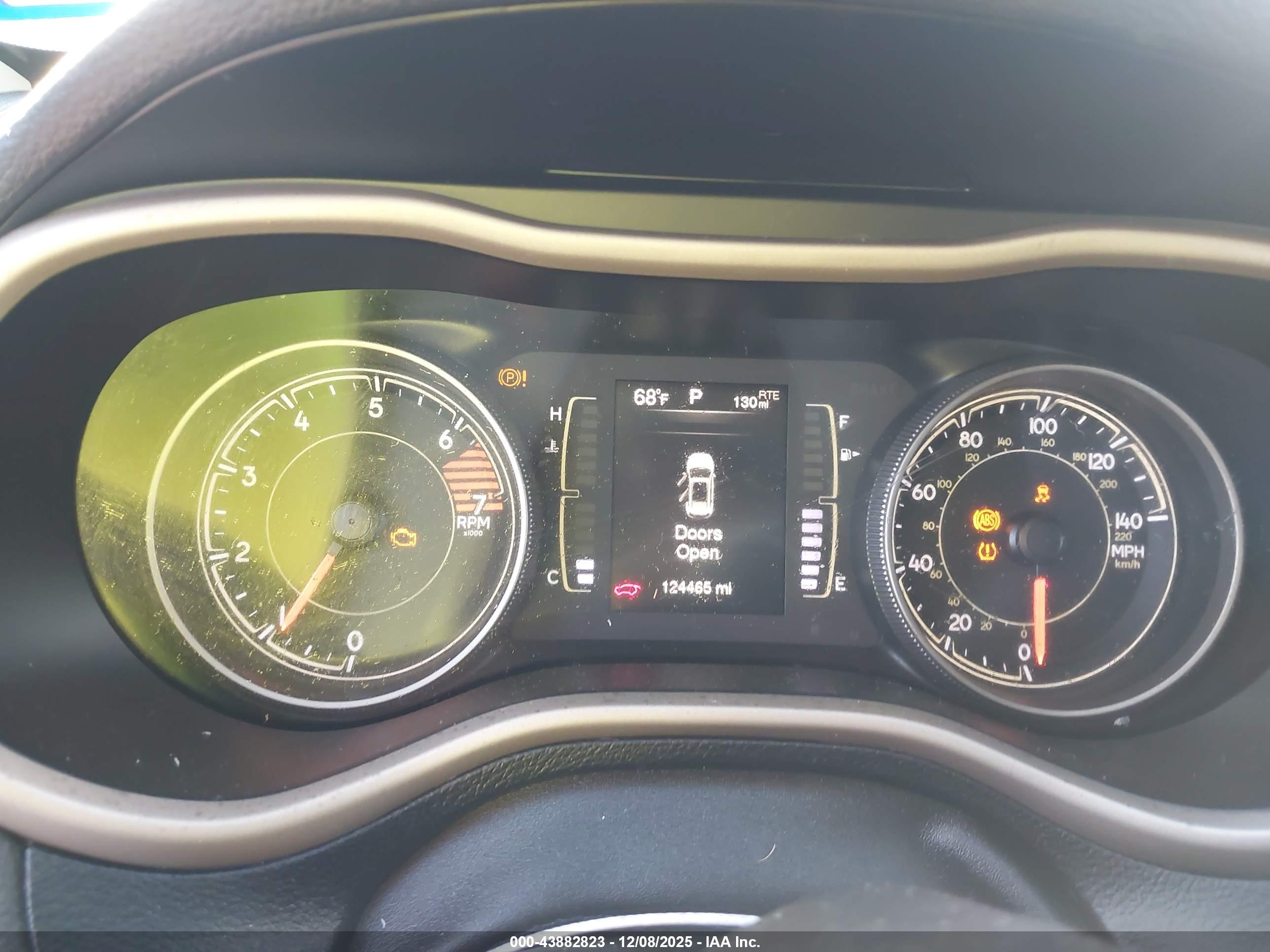JEEP CHEROKEE image 7