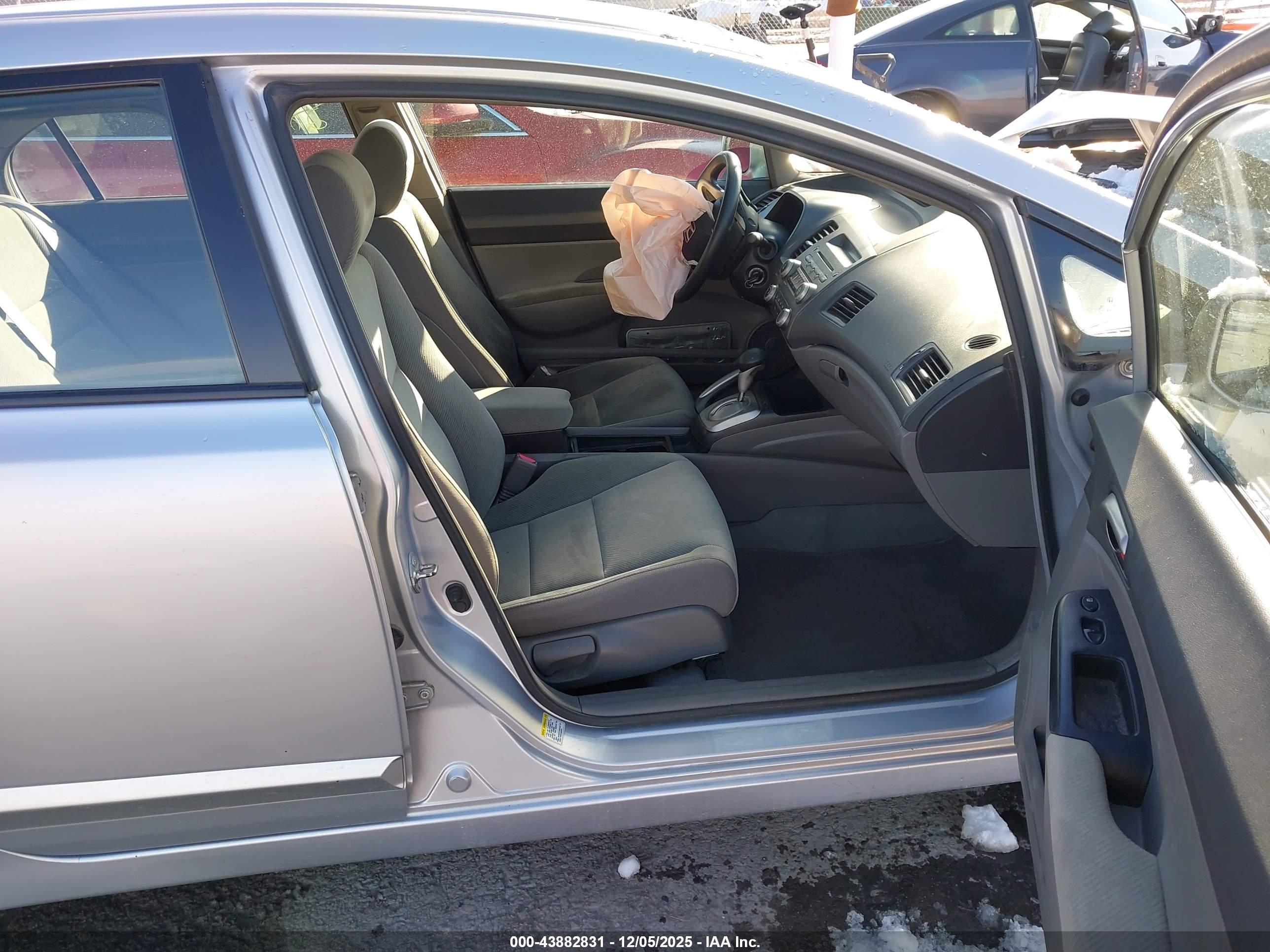 HONDA CIVIC image 5