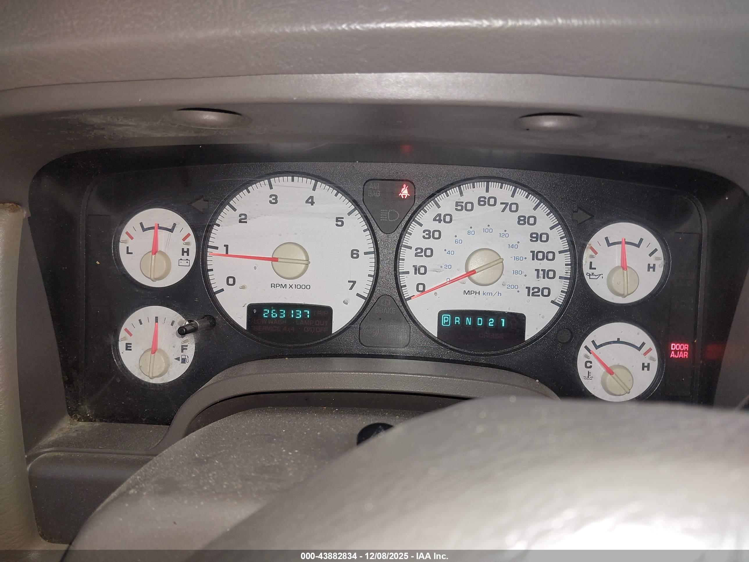 DODGE RAM image 7
