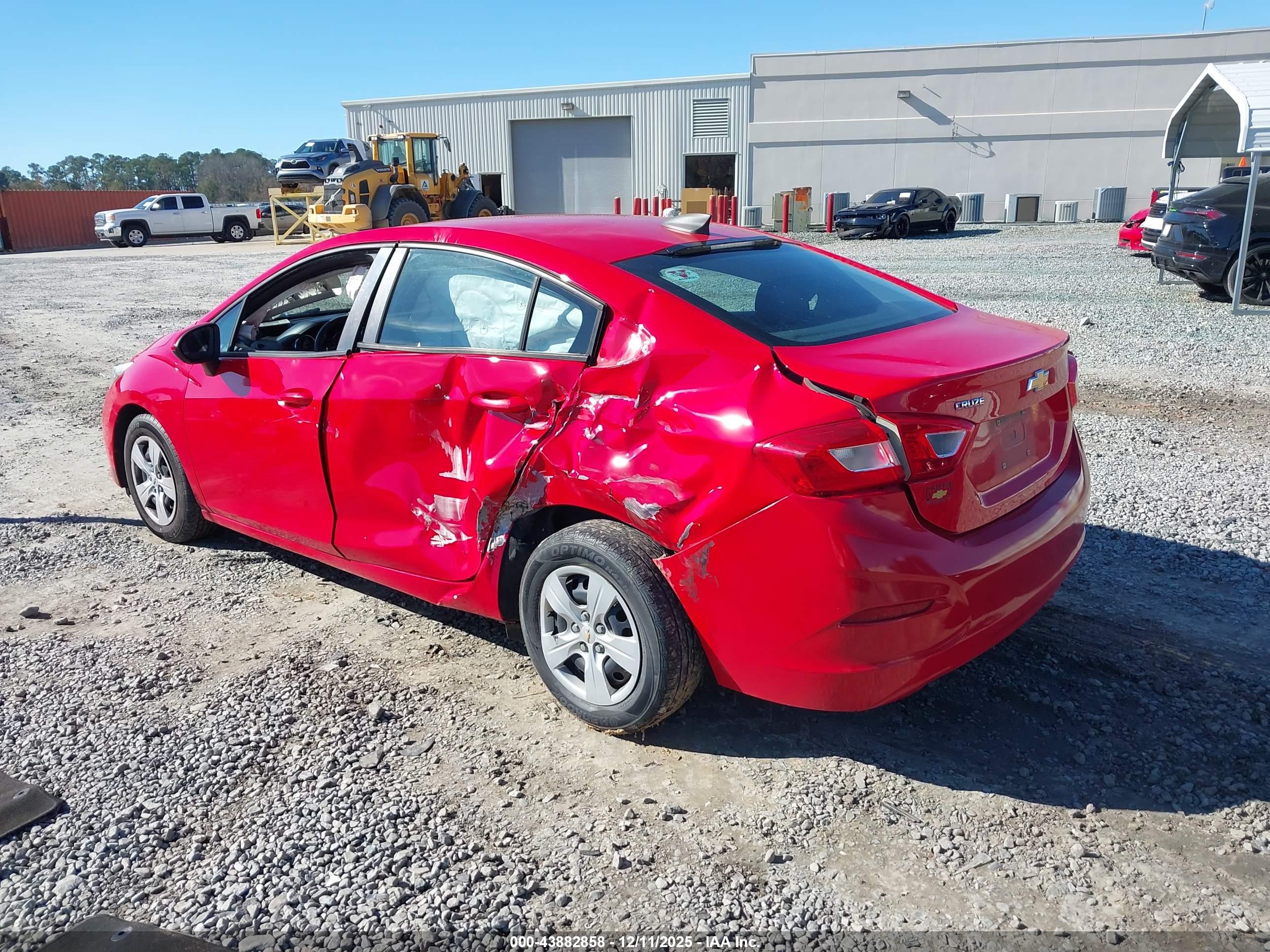 CHEVROLET CRUZE image 3