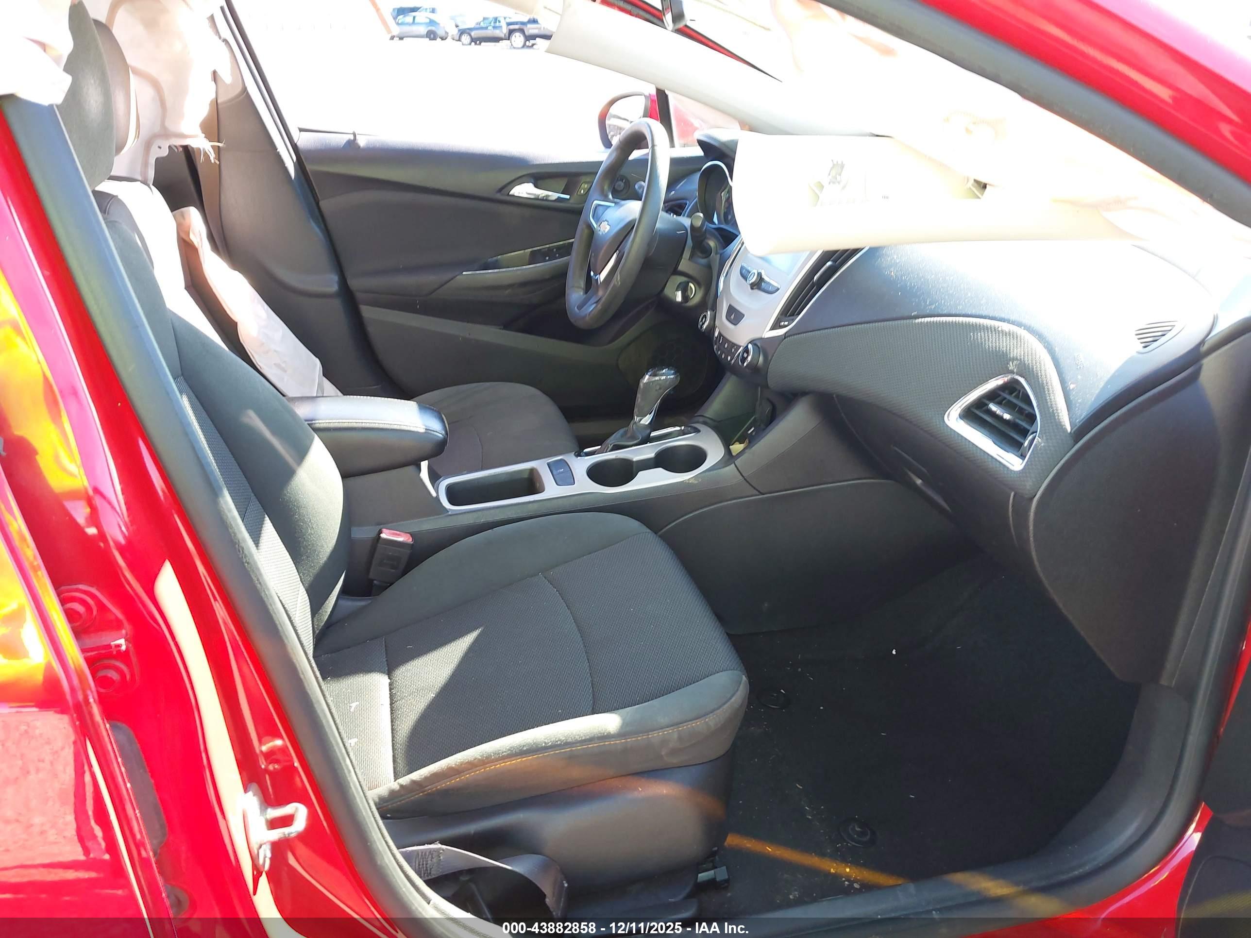 CHEVROLET CRUZE image 5