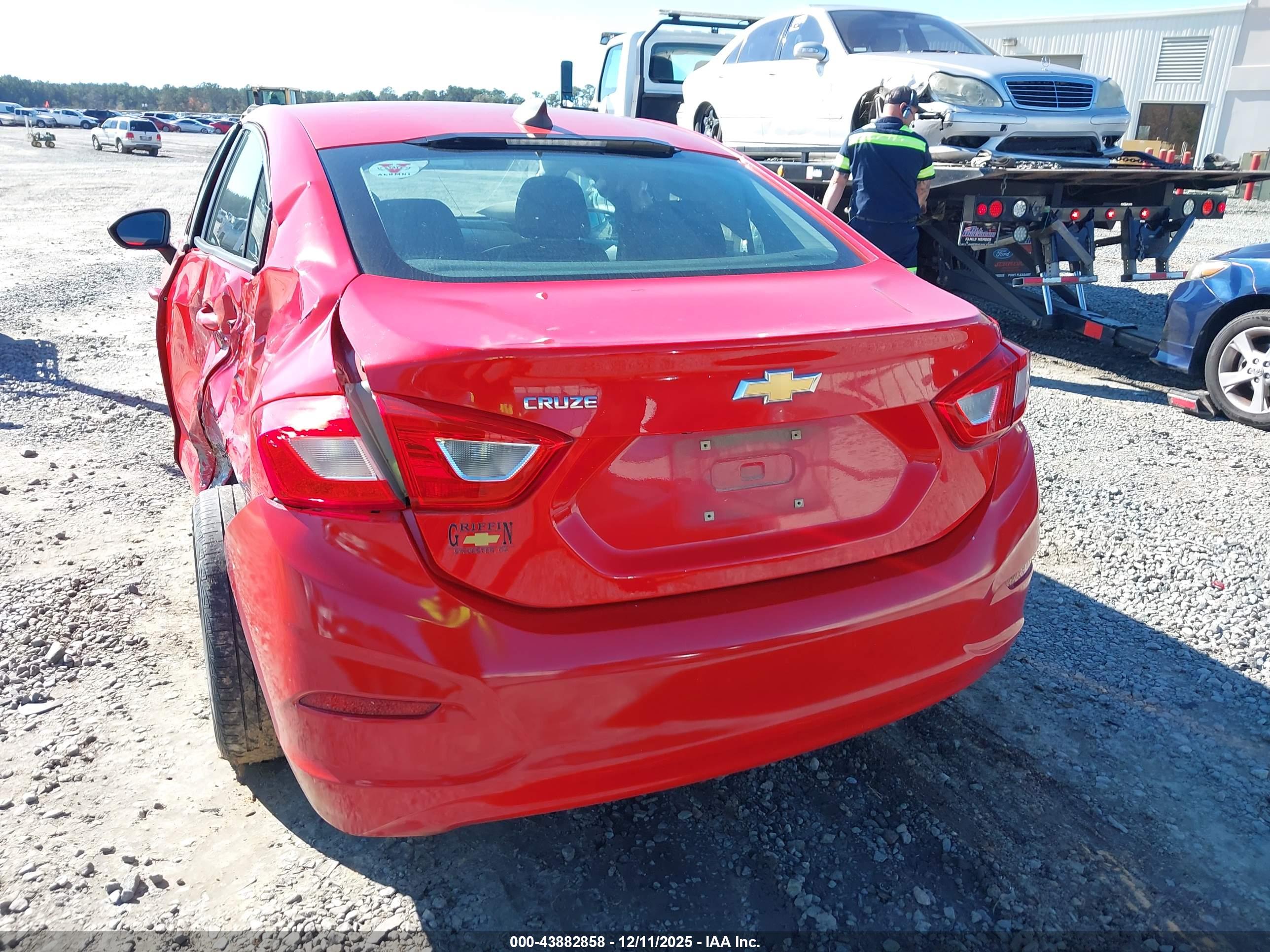 CHEVROLET CRUZE image 6