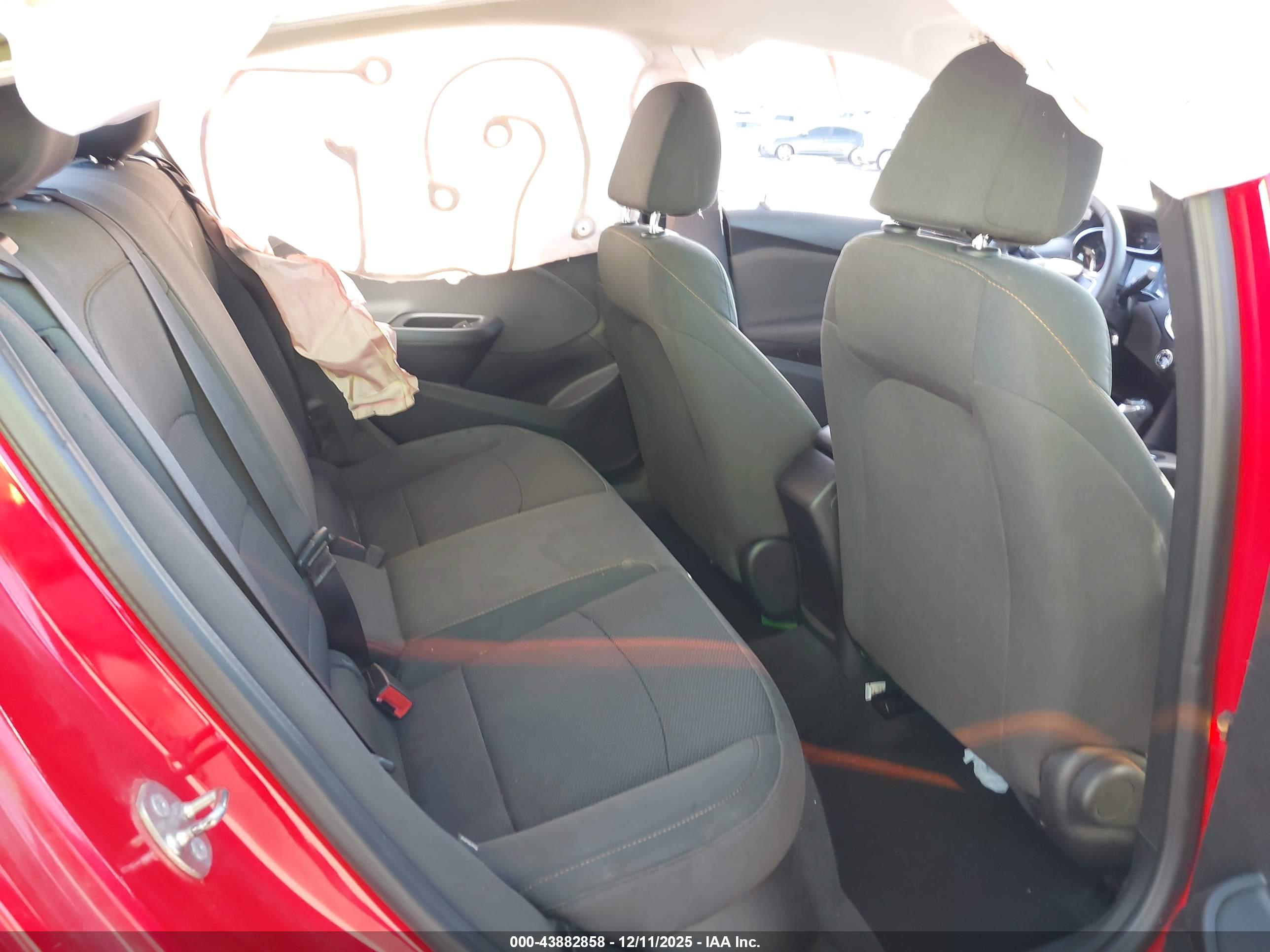 CHEVROLET CRUZE image 8