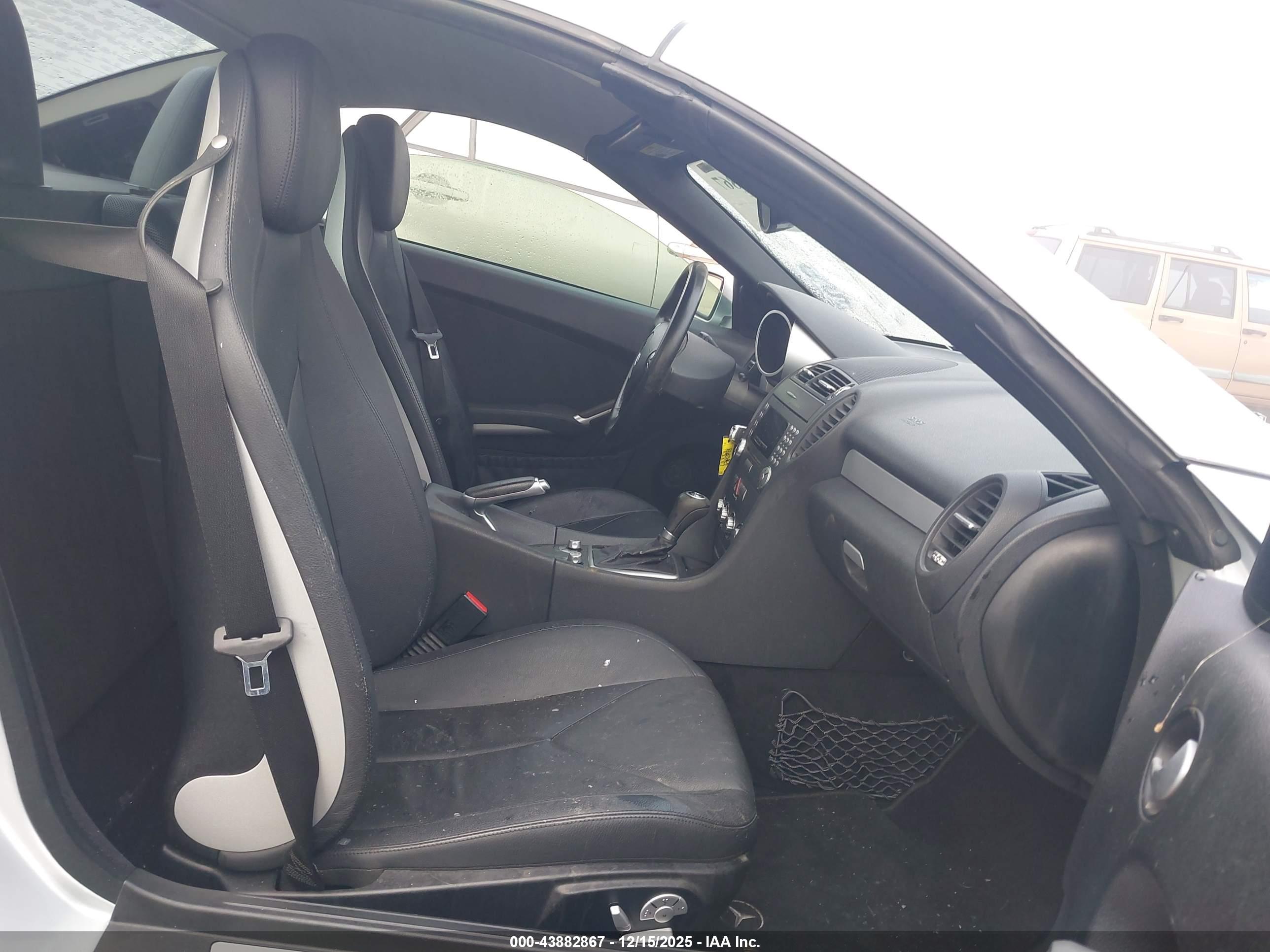 MERCEDES-BENZ SLK image 5