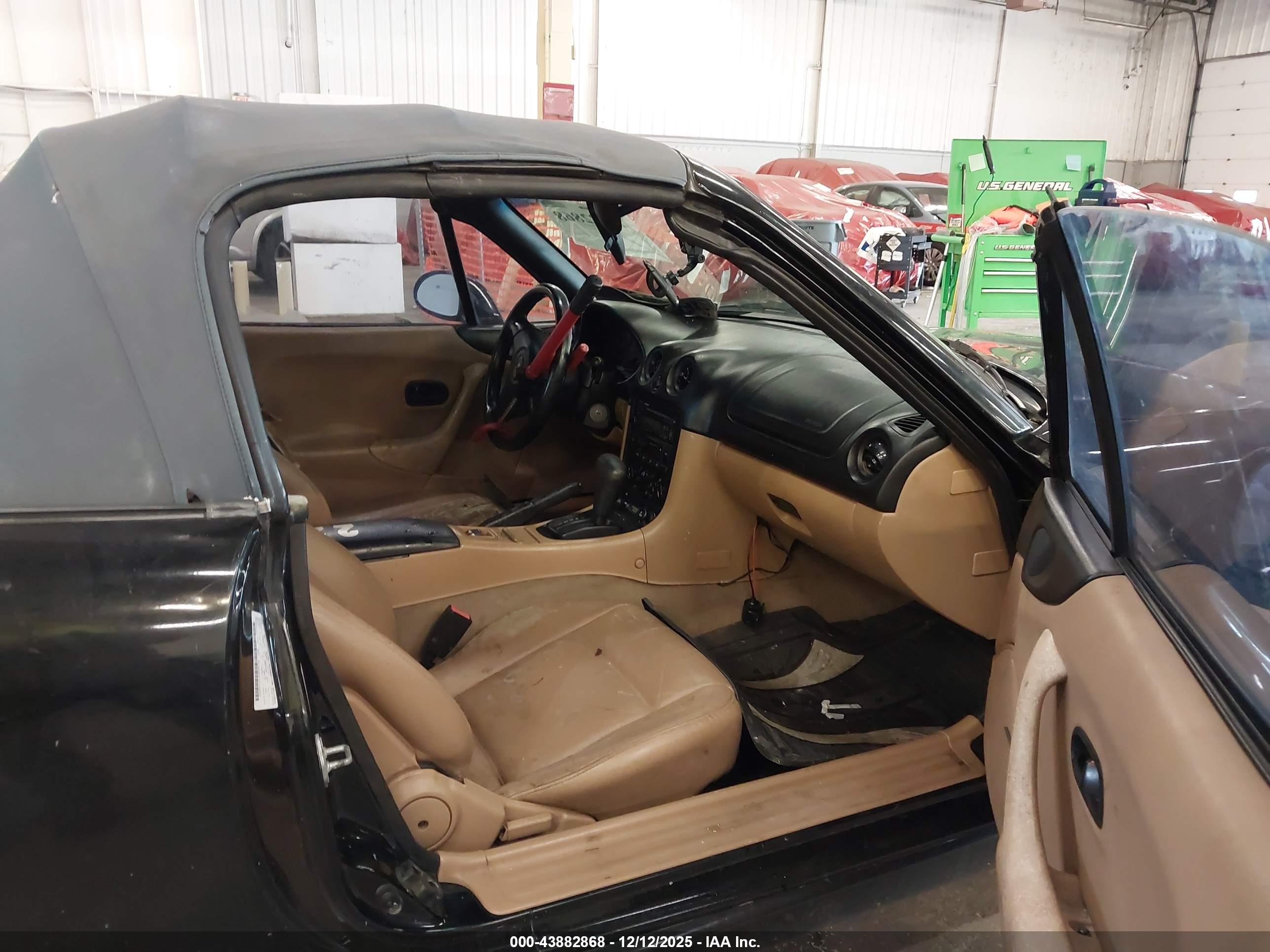 MAZDA MX-5 image 5