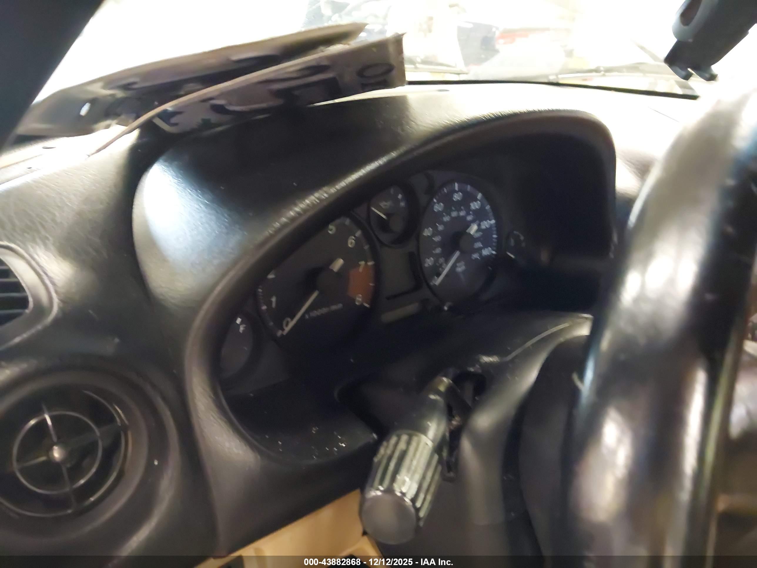 MAZDA MX-5 image 7