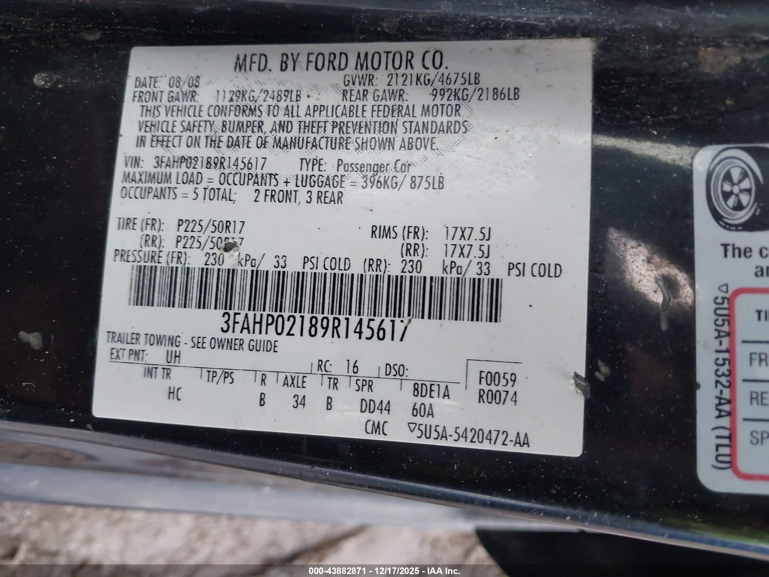 FORD FUSION image 9