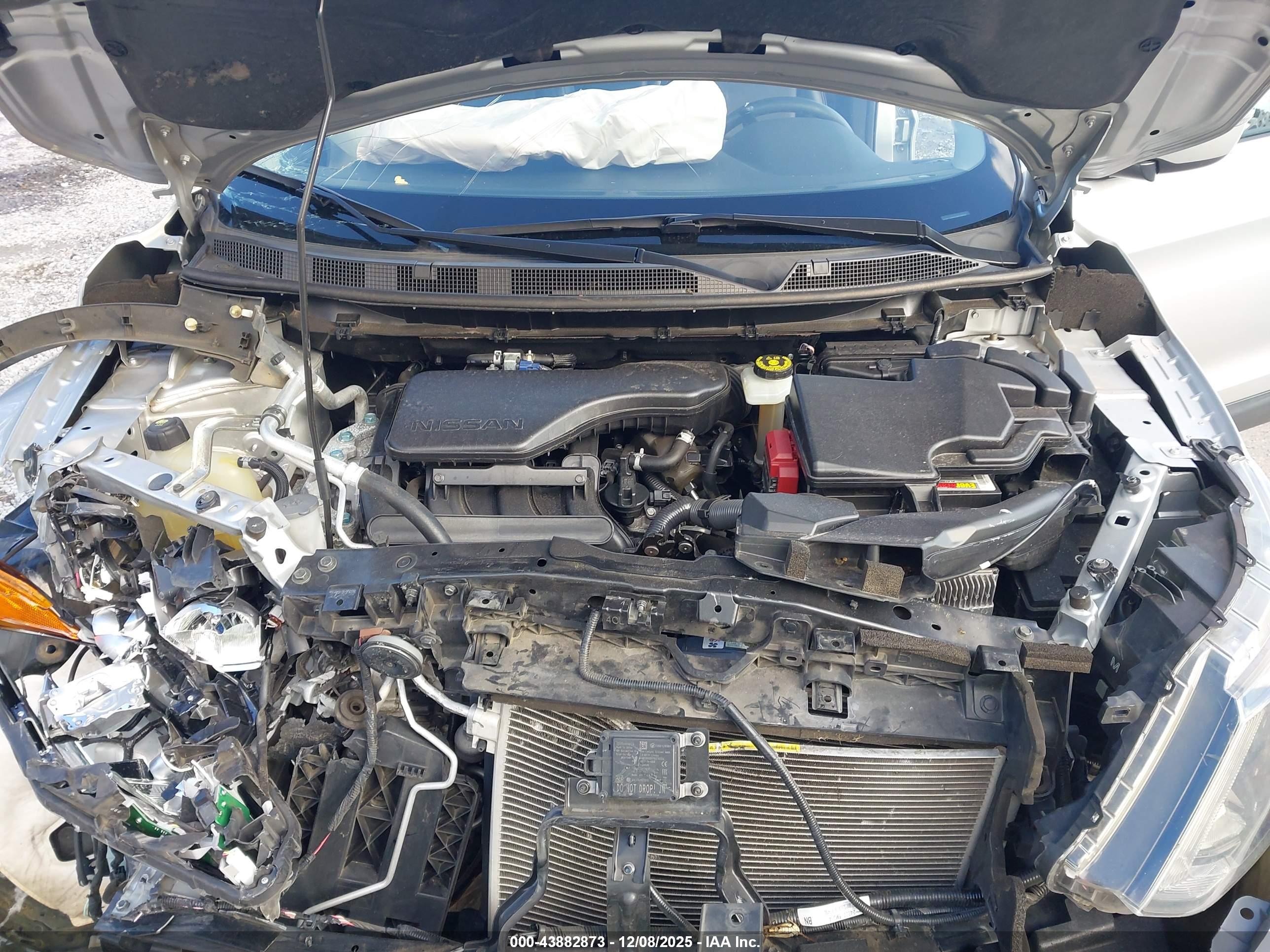 NISSAN ROGUE image 10