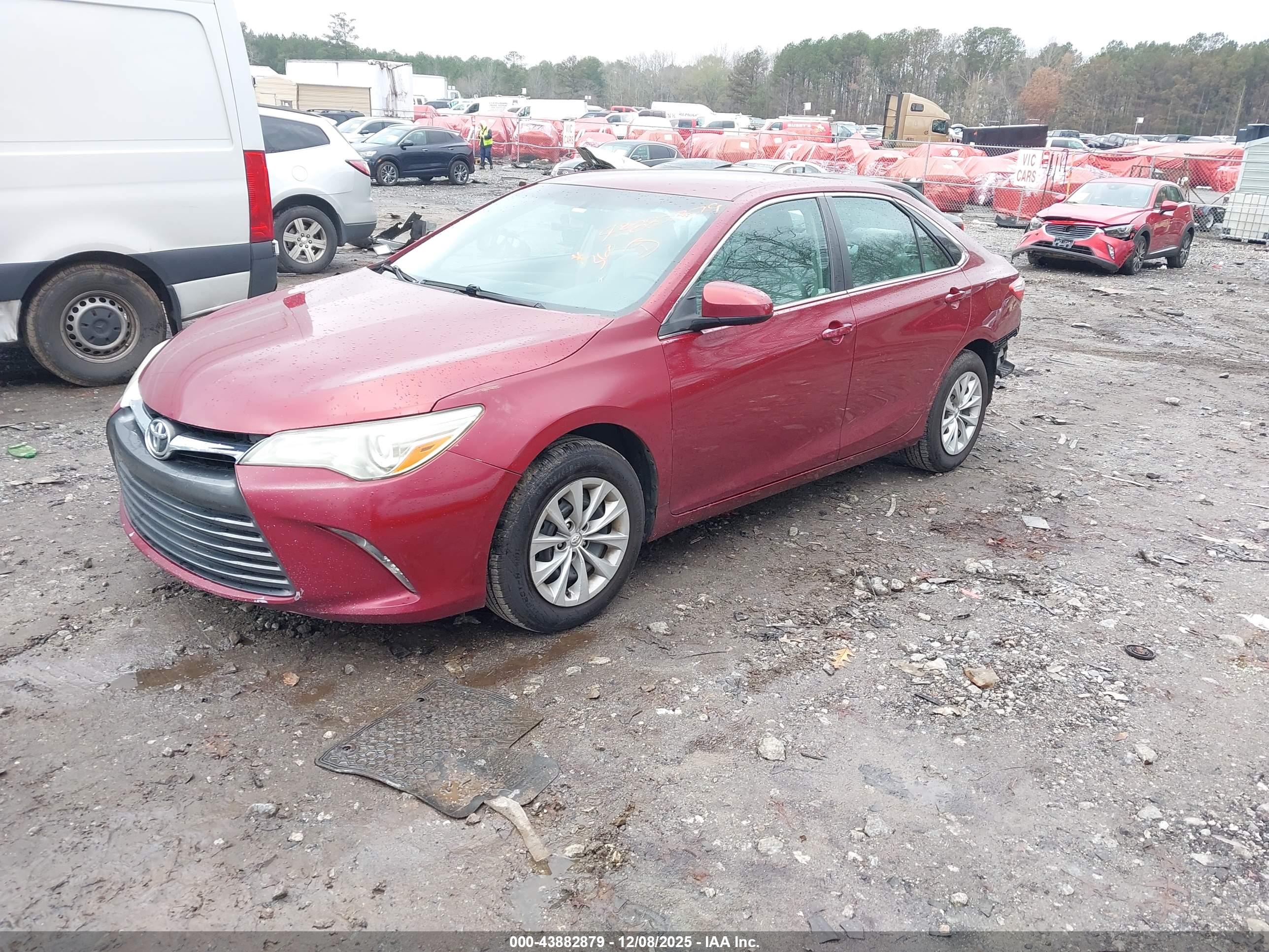 TOYOTA CAMRY image 2