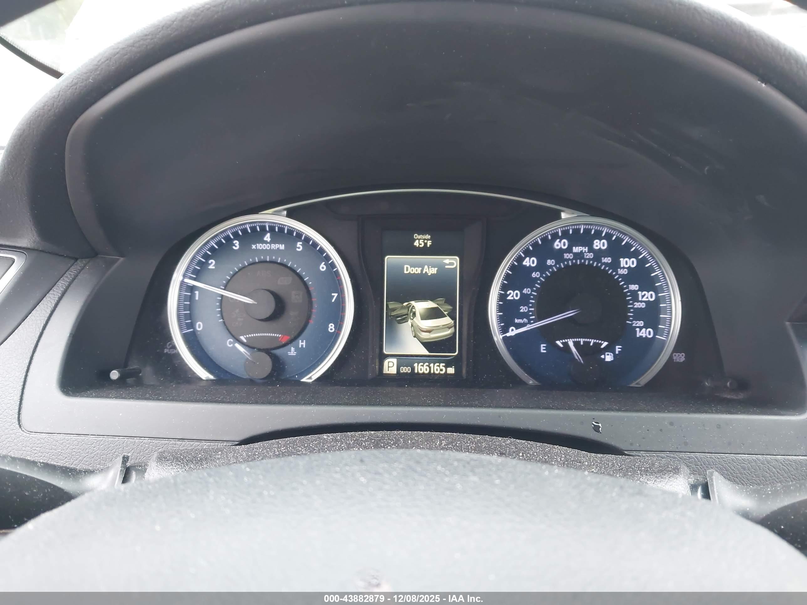 TOYOTA CAMRY image 7