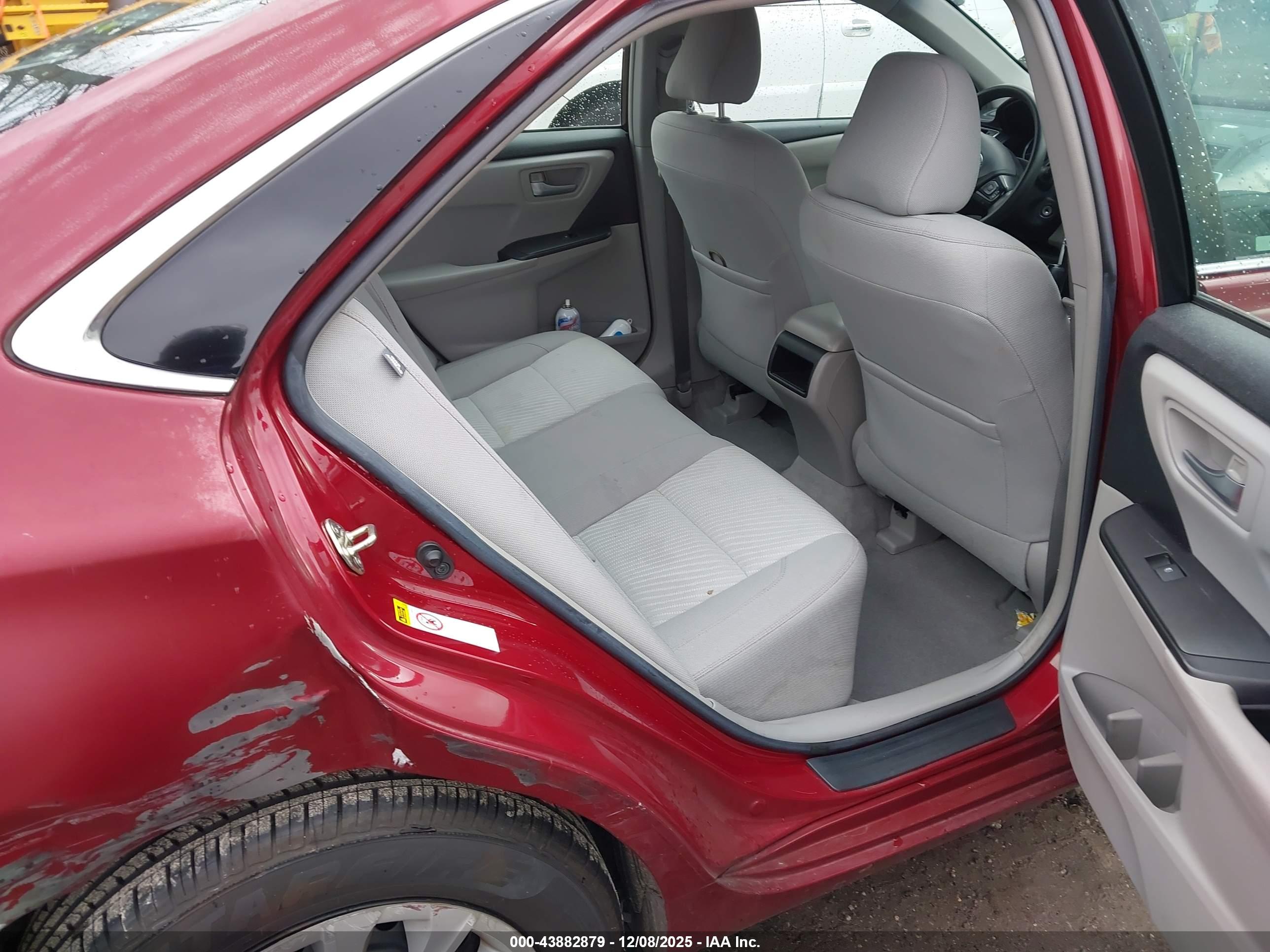 TOYOTA CAMRY image 8