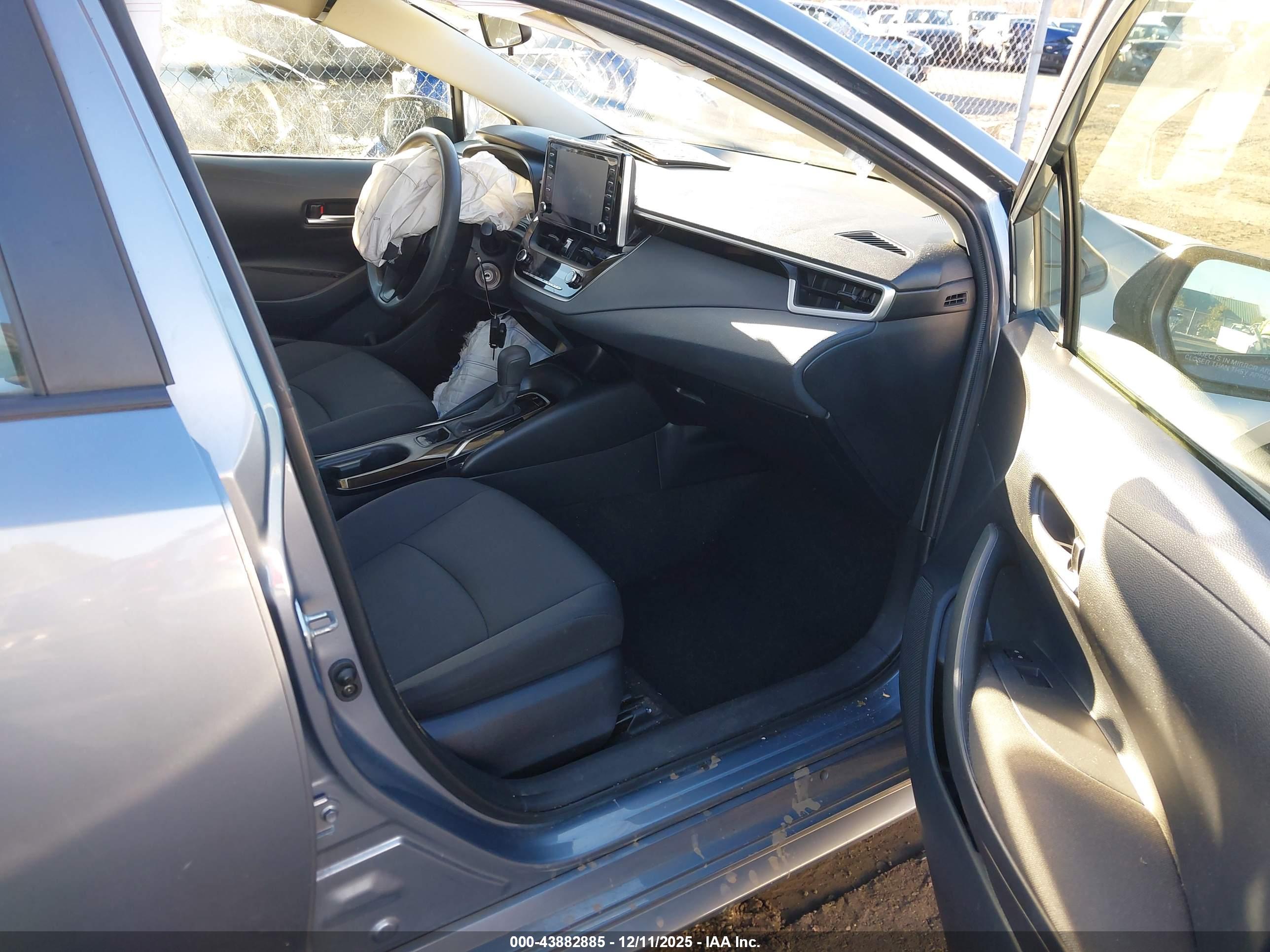 TOYOTA COROLLA image 5