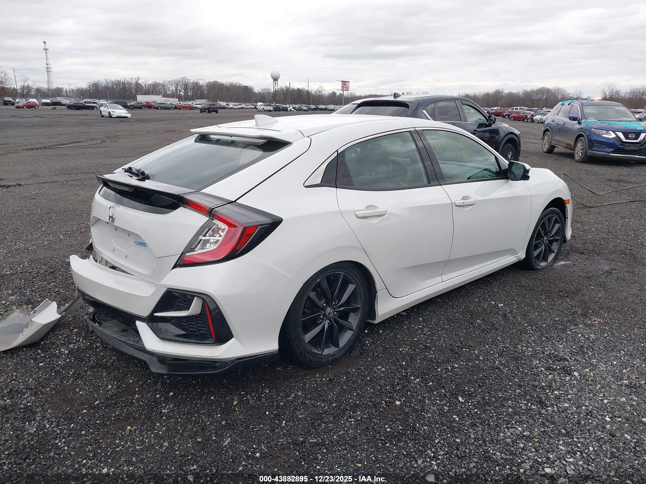HONDA CIVIC image 4