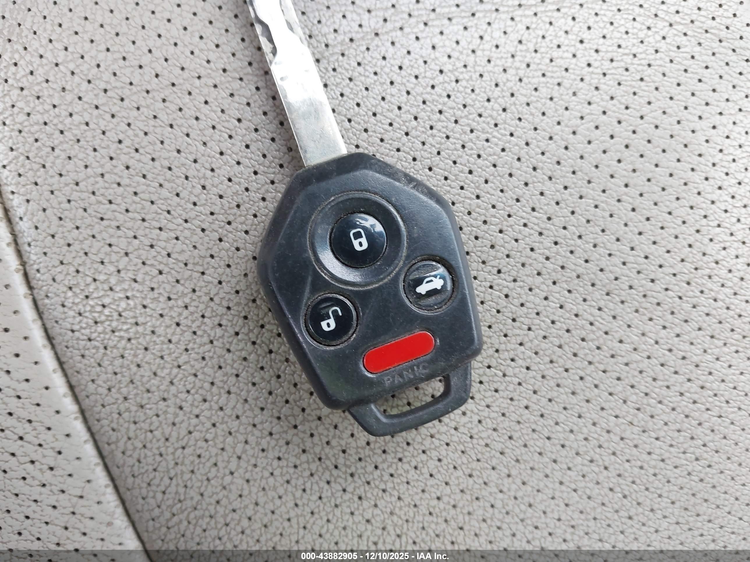 SUBARU OUTBACK image 11