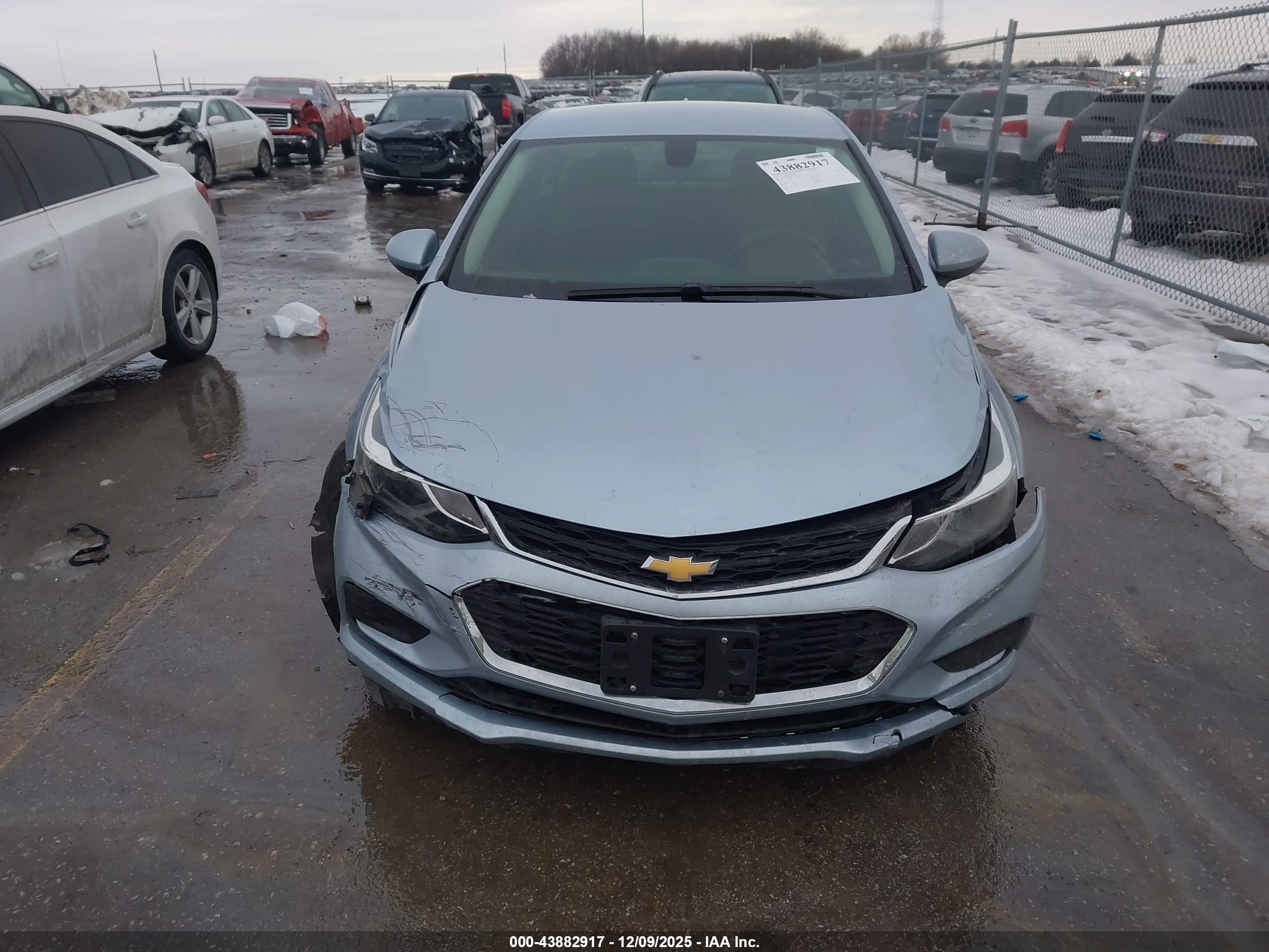 CHEVROLET CRUZE image 6