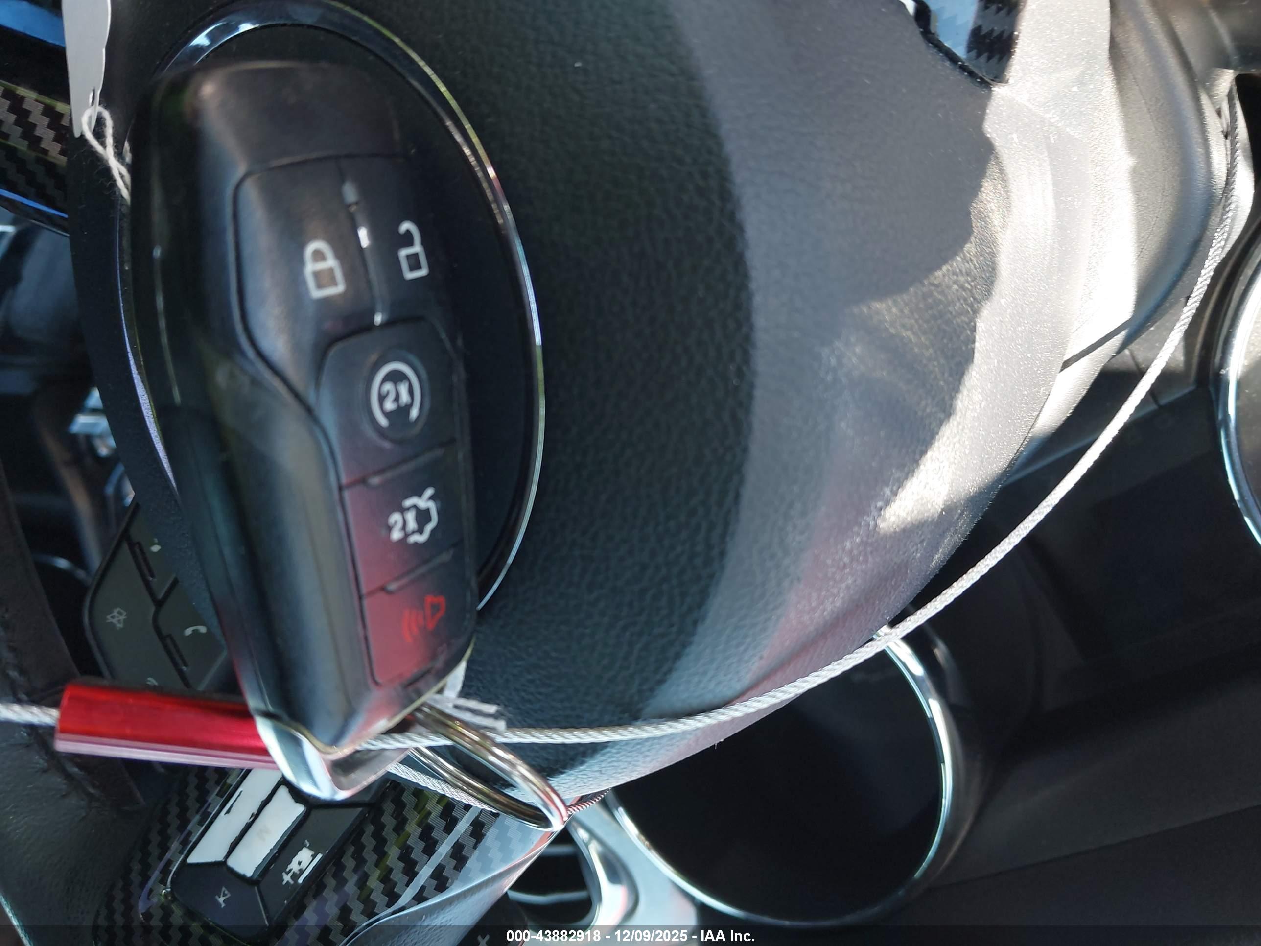 FORD MUSTANG image 11