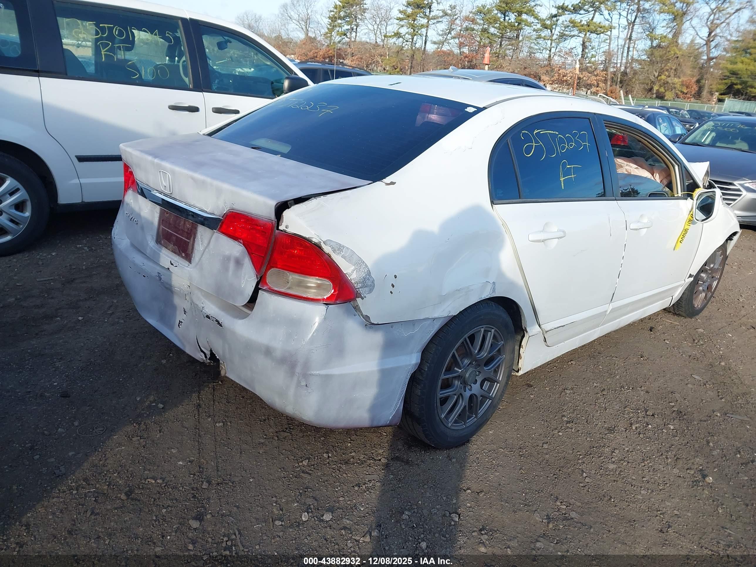 HONDA CIVIC image 4